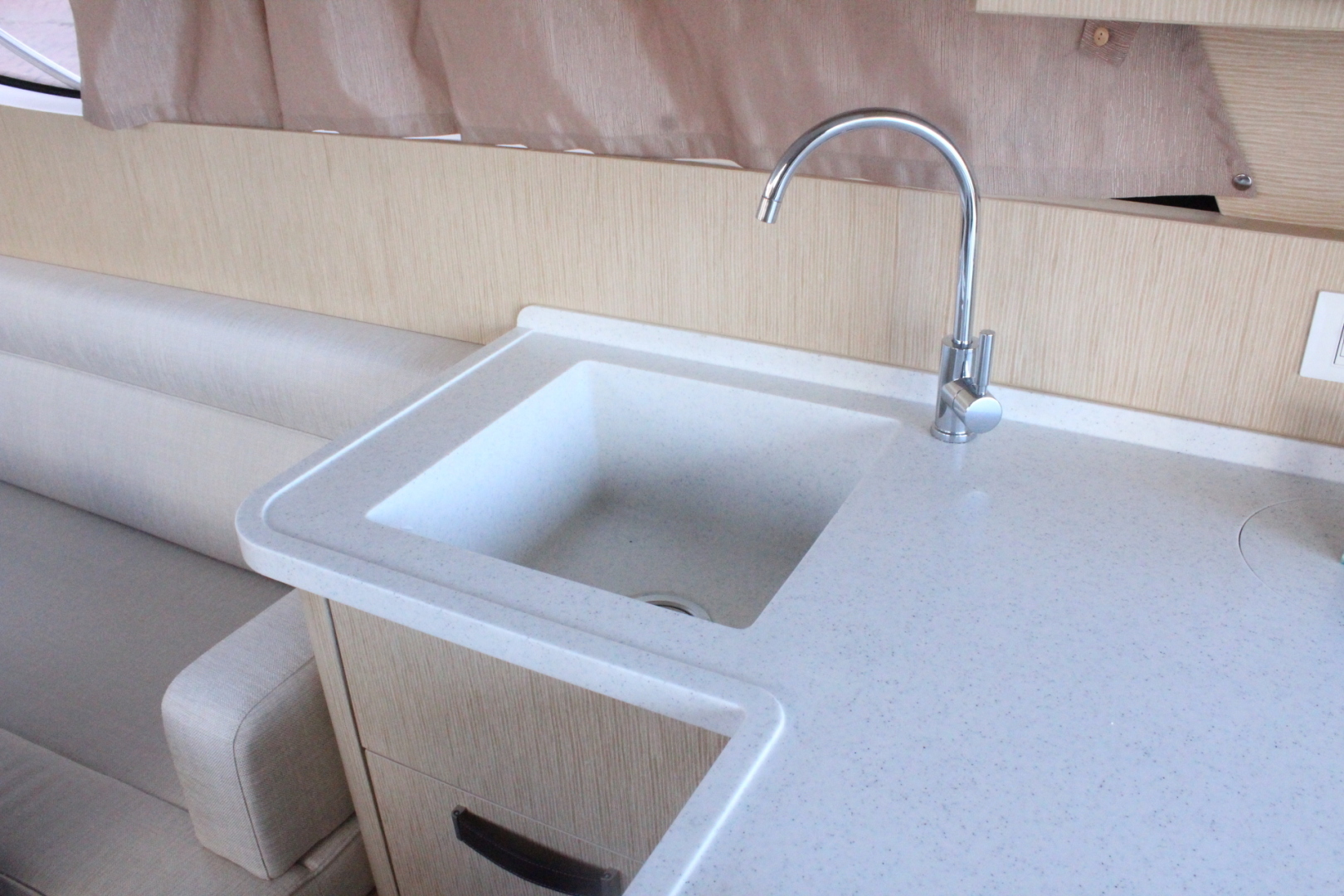 Greenline 33 Hybrid - Photo 4