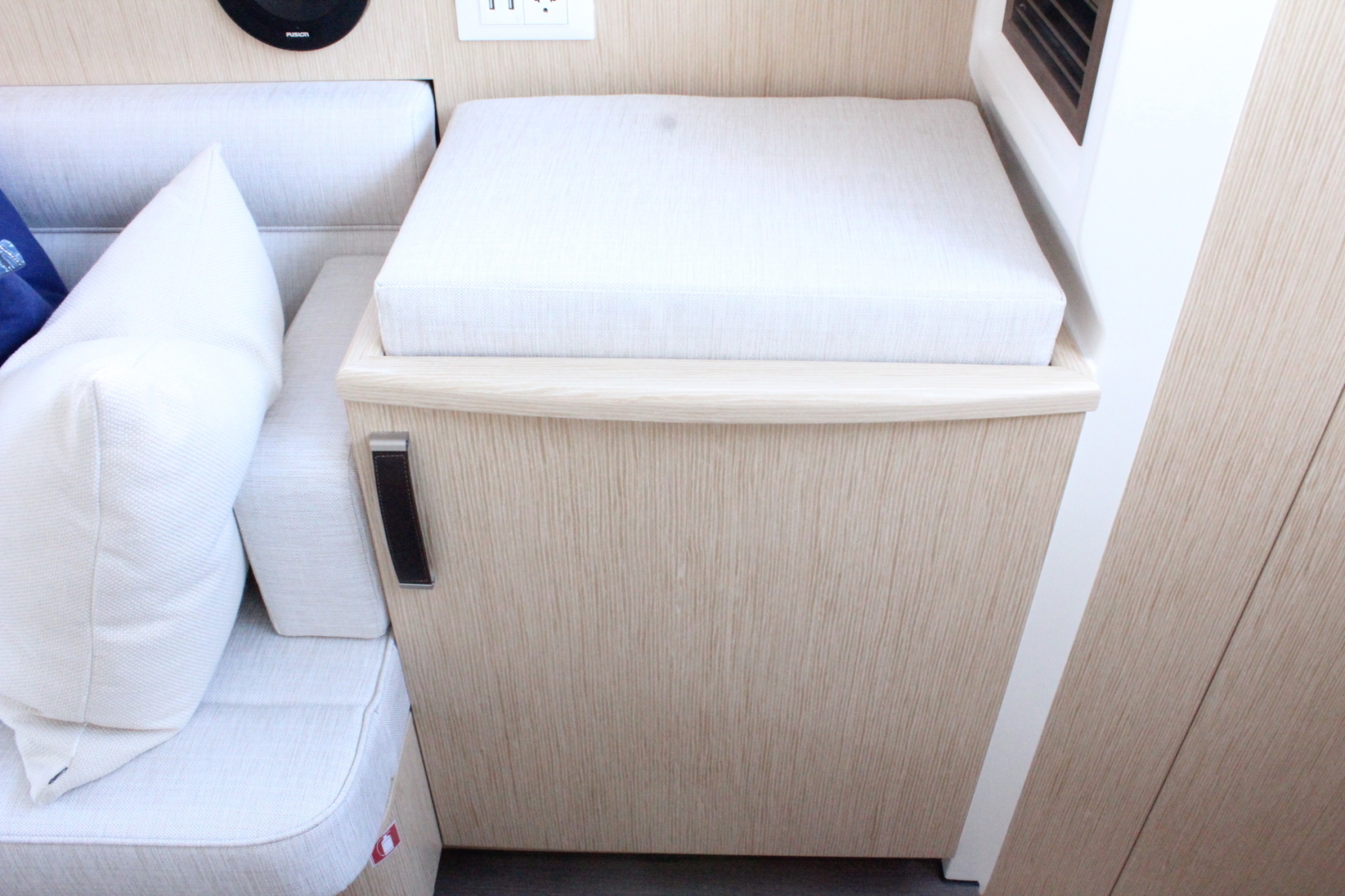 Greenline 33 Hybrid - Photo 11