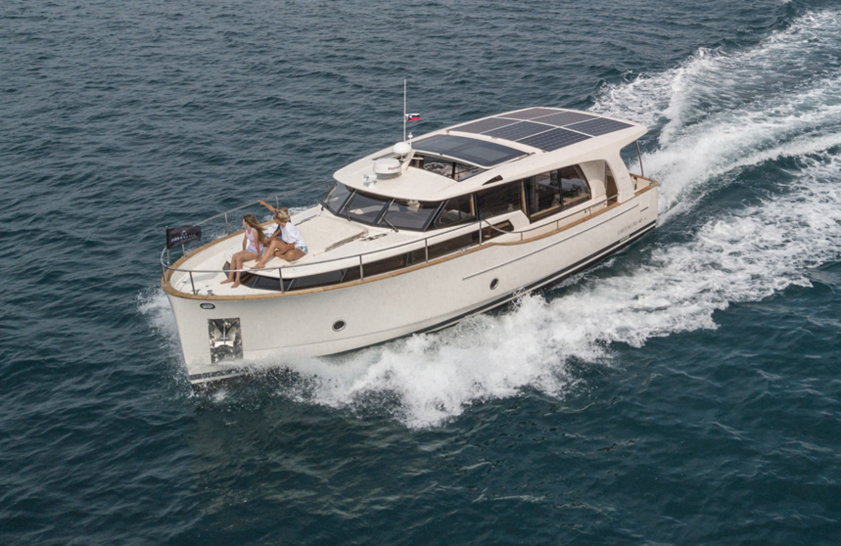 2019 Greenline 40 Hybrid