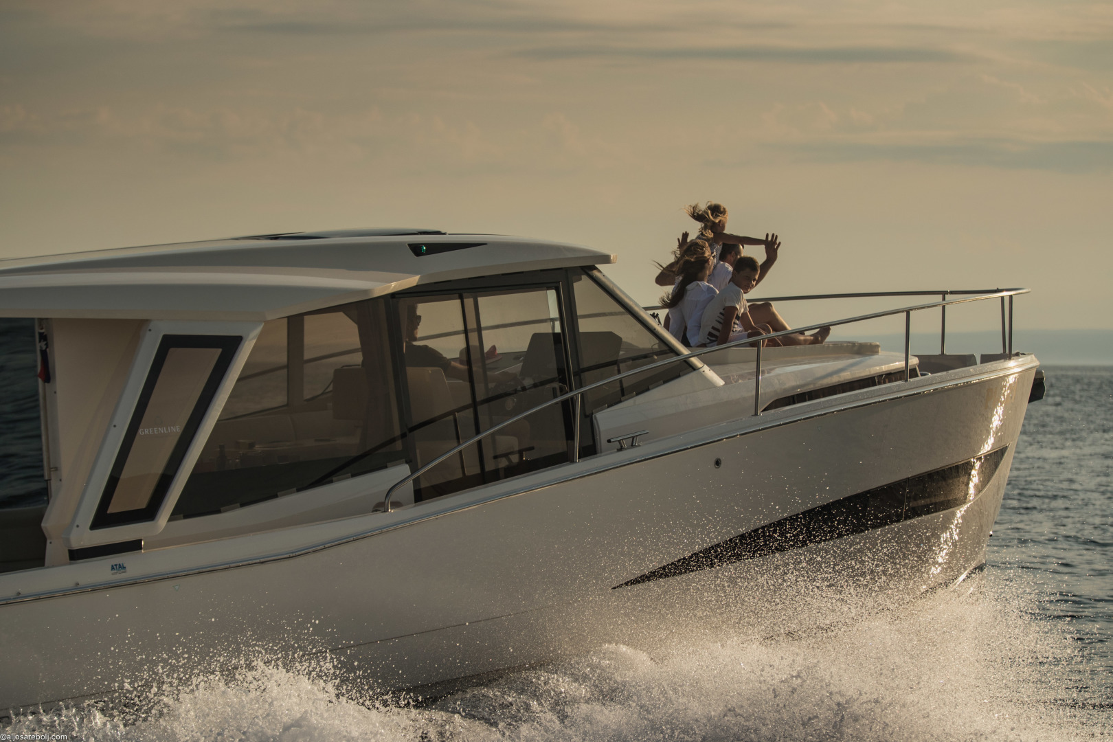 Greenline 39 Hybrid - Photo 9