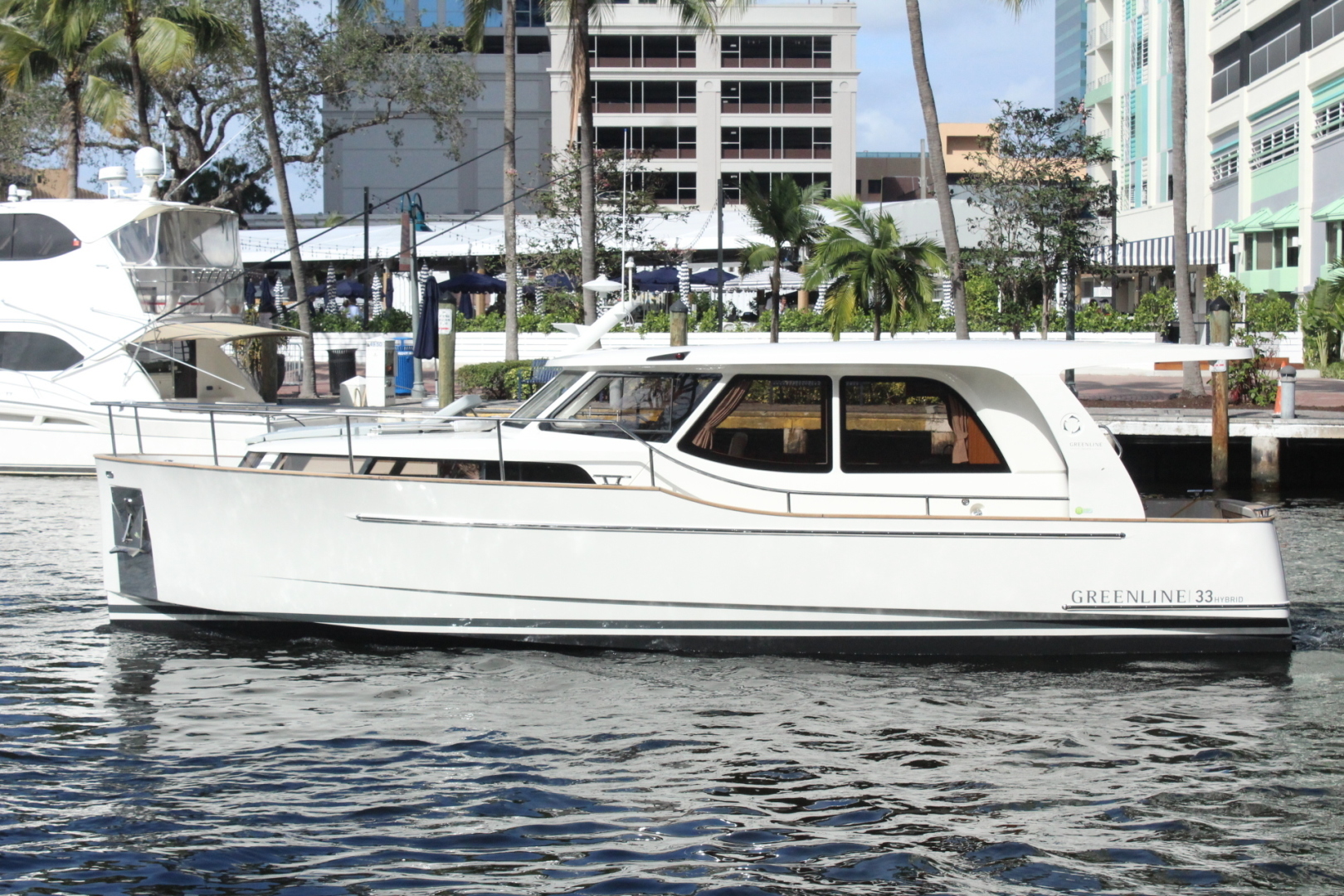 Greenline 33 Hybrid