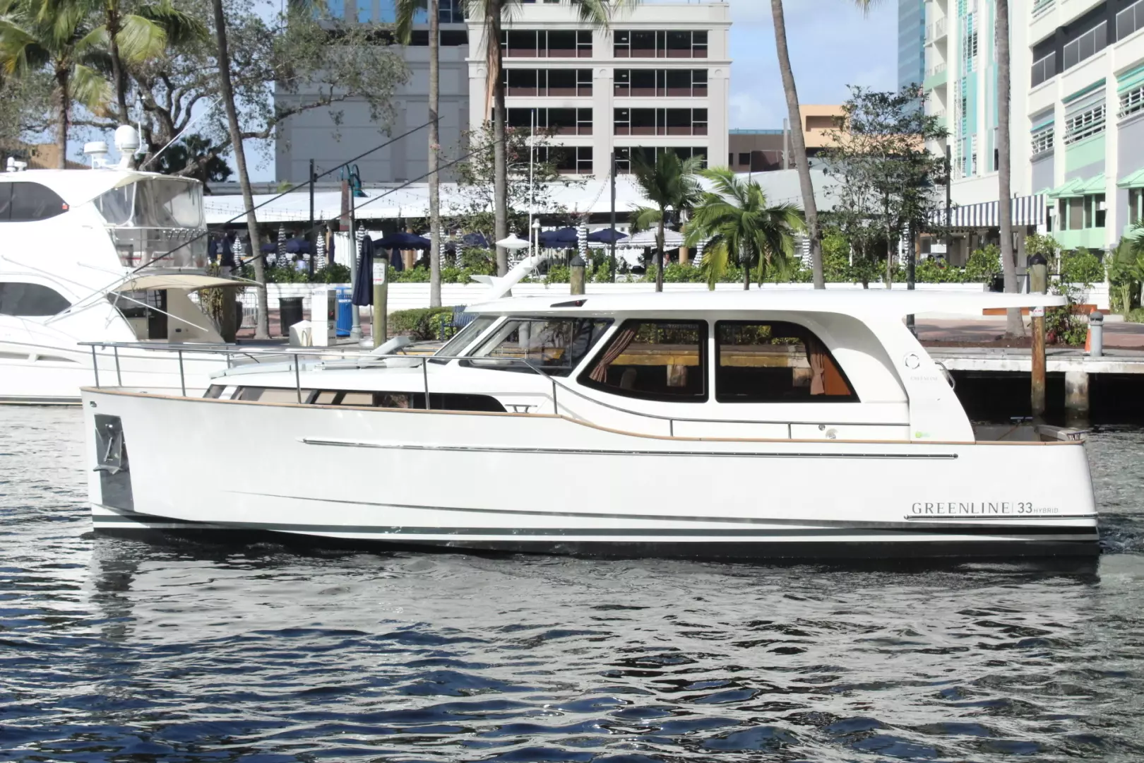 Greenline 33 Hybrid