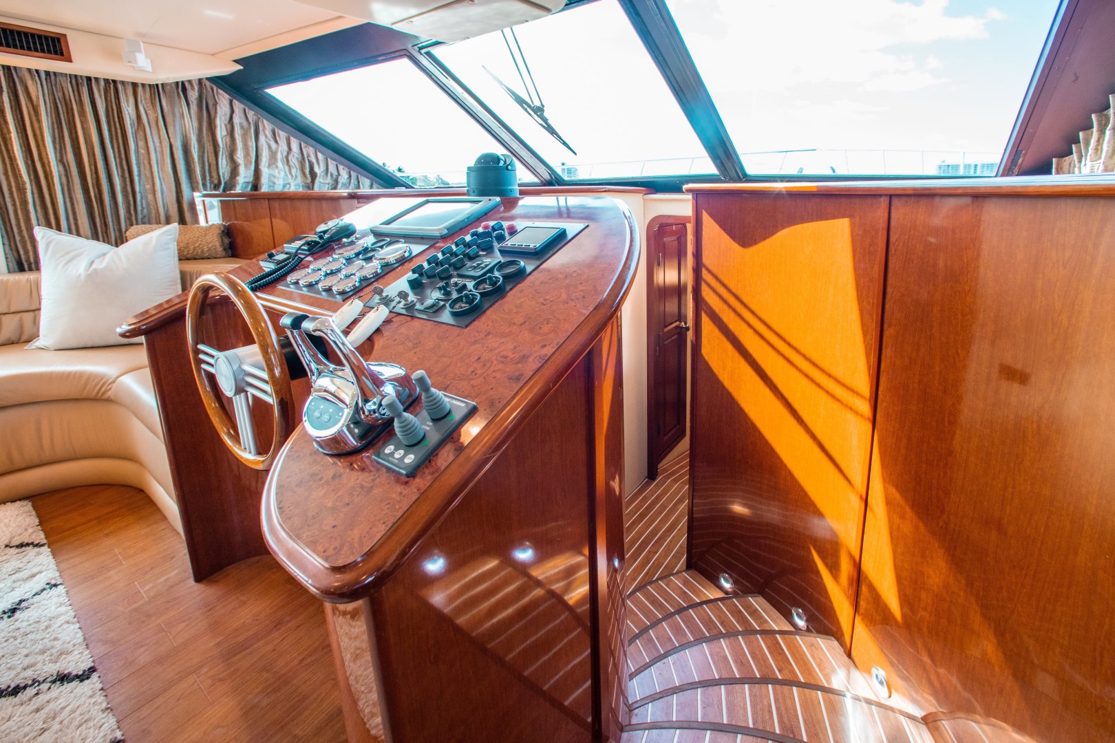 65' 2009 Bluewater Yachts 65 Motor Yacht Tampa Yacht Sales