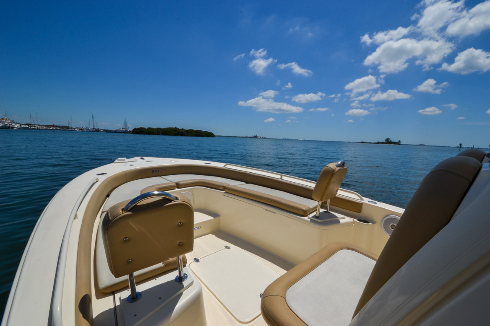 25’ 2015 Scout 251 XS | Tampa Yacht Sales