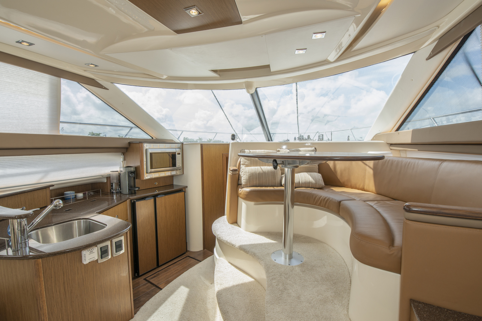 39 ft Meridian 2015 391 Sedan Let's Sea Naples Florida United States