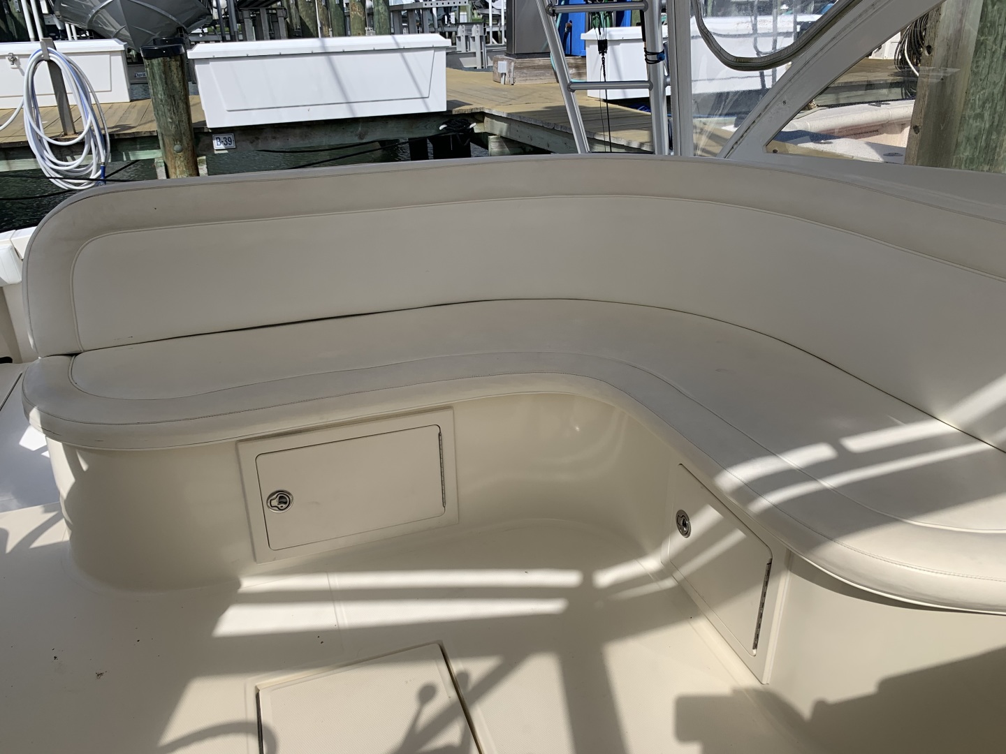 35 ft Carolina Classic 2005 35 Express Brass Monkey Ocean City Maryland