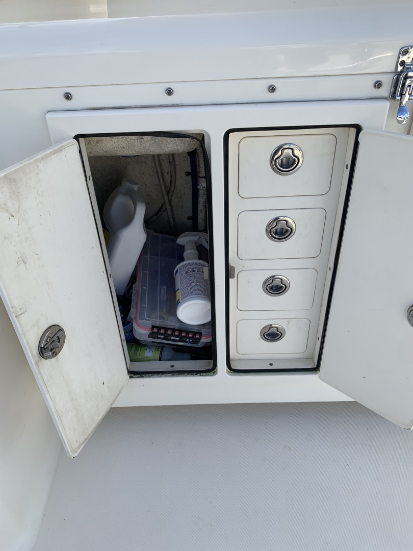 35 ft Carolina Classic 2005 35 Express Brass Monkey Ocean City Maryland