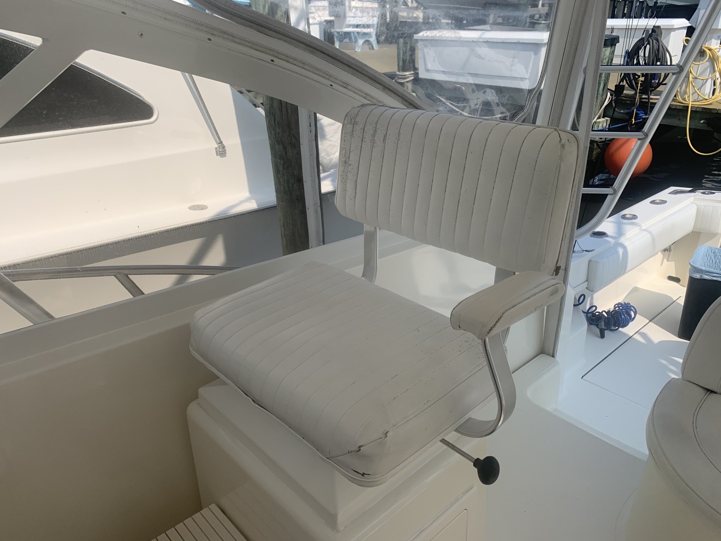 35 ft Carolina Classic 2005 35 Express Brass Monkey Ocean City Maryland