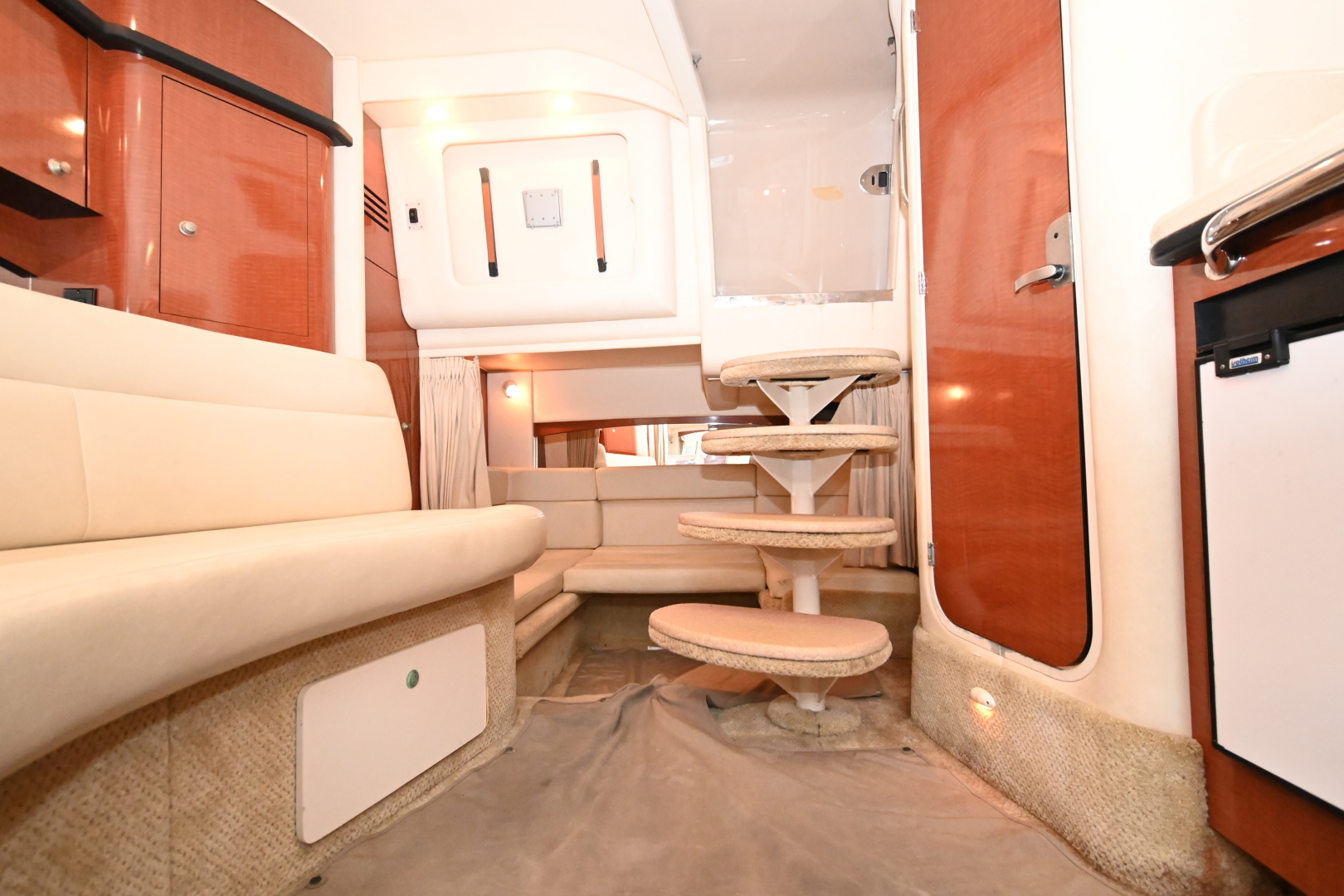 Krystle Clear 32ft Sea Ray Yacht For Sale