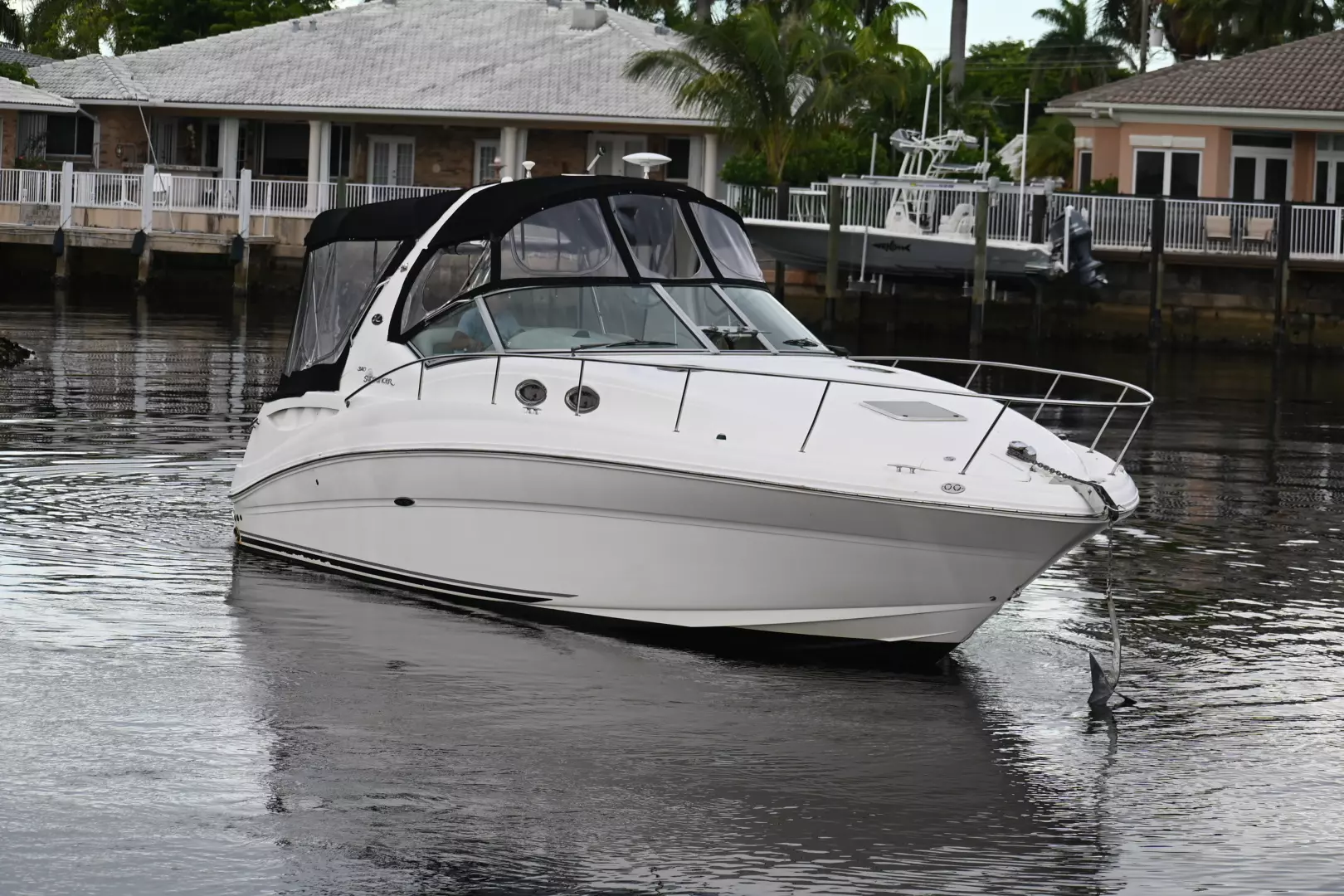 2005 Sea Ray 320 Sundance's, photo 1 of 21