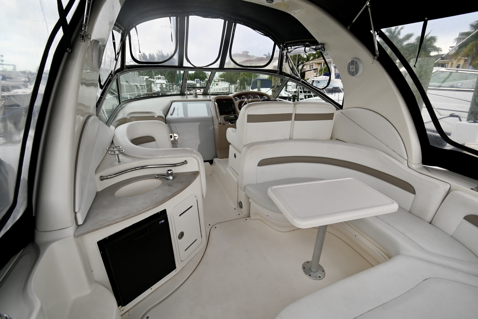 Krystle Clear 32ft Sea Ray Yacht For Sale