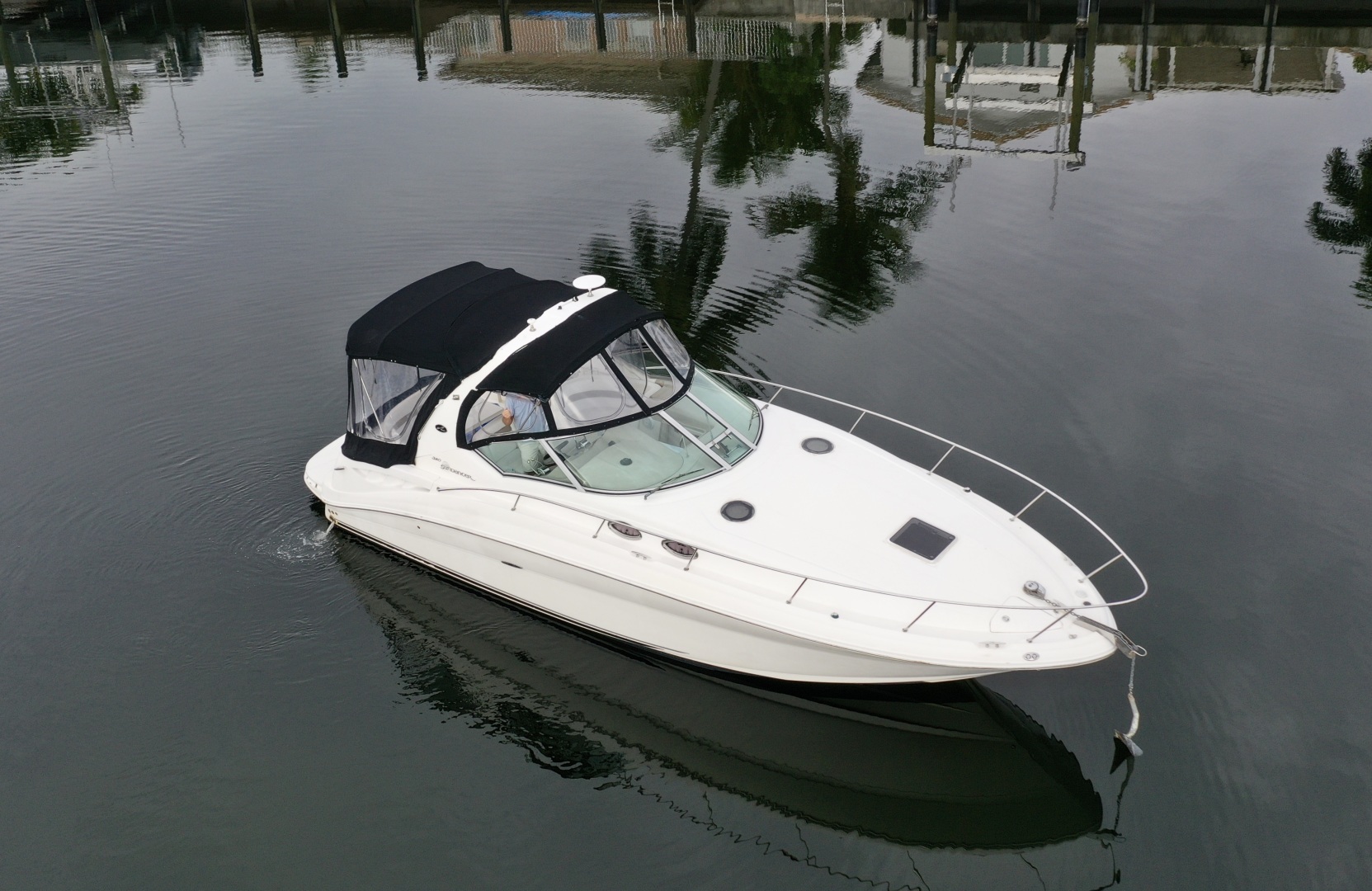 Krystle Clear 32ft Sea Ray Yacht For Sale
