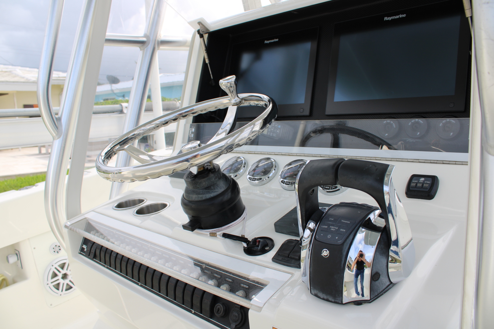 SeaVee 340Z for Sale Pompano Beach, Florida