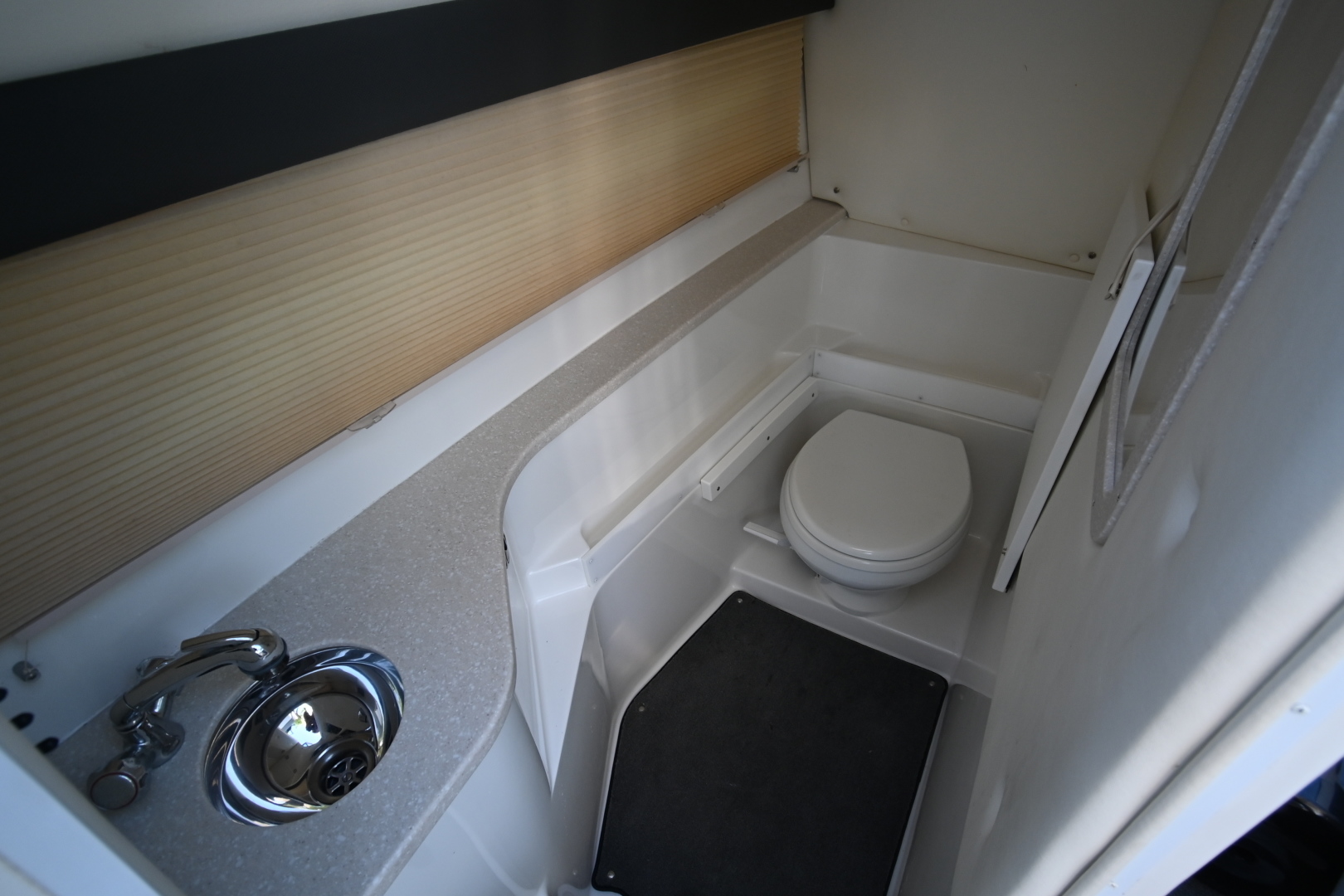 33ft Cobalt Yacht For Sale 33ft Cobalt Yacht For Sale