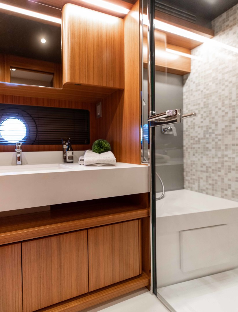 Greenline OceanClass 68 - Photo 9