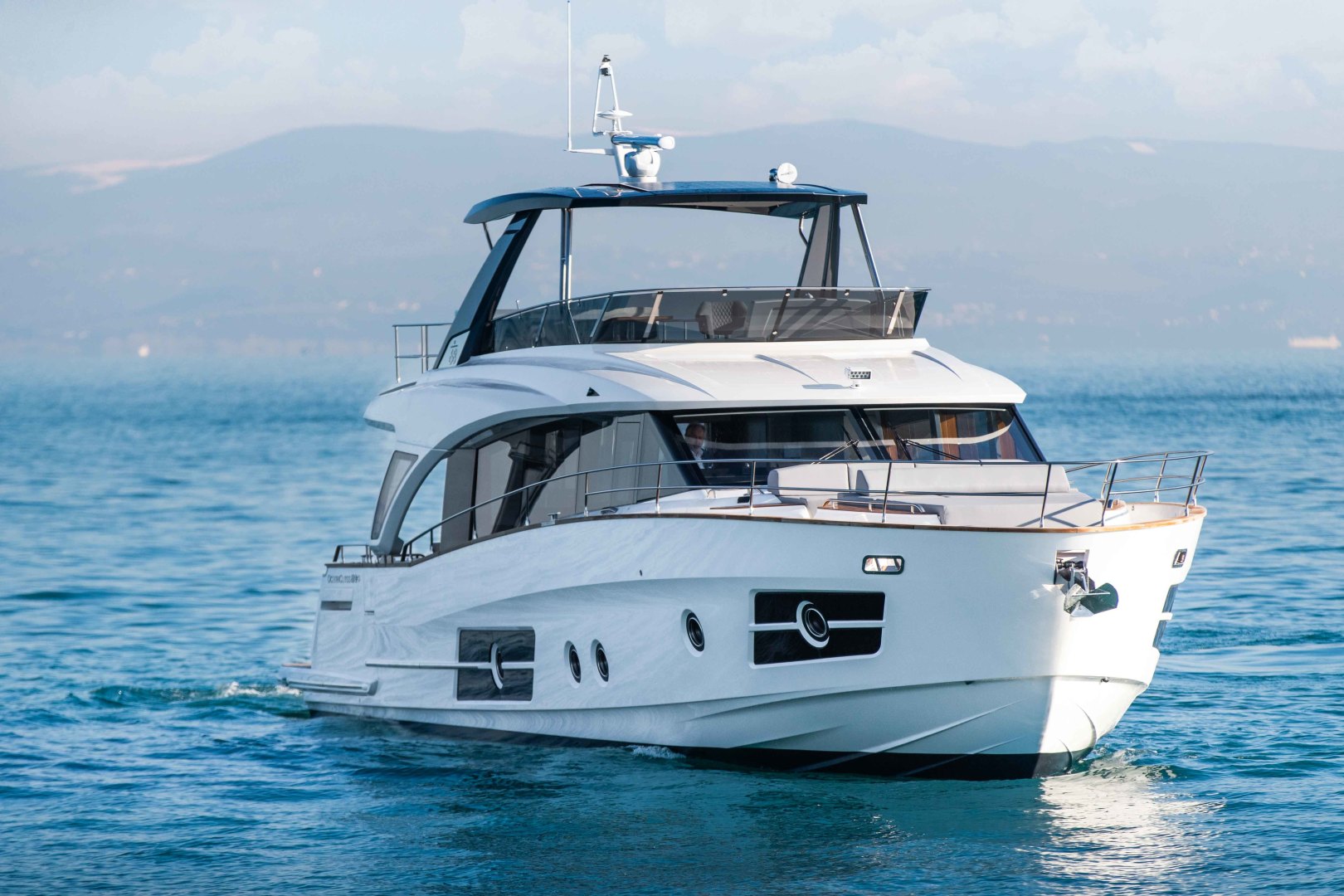 Greenline OceanClass 68