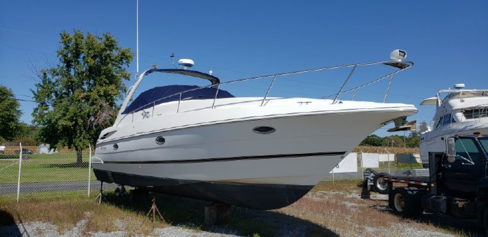 Cruisers Yachts 3470 Express — Little Giant