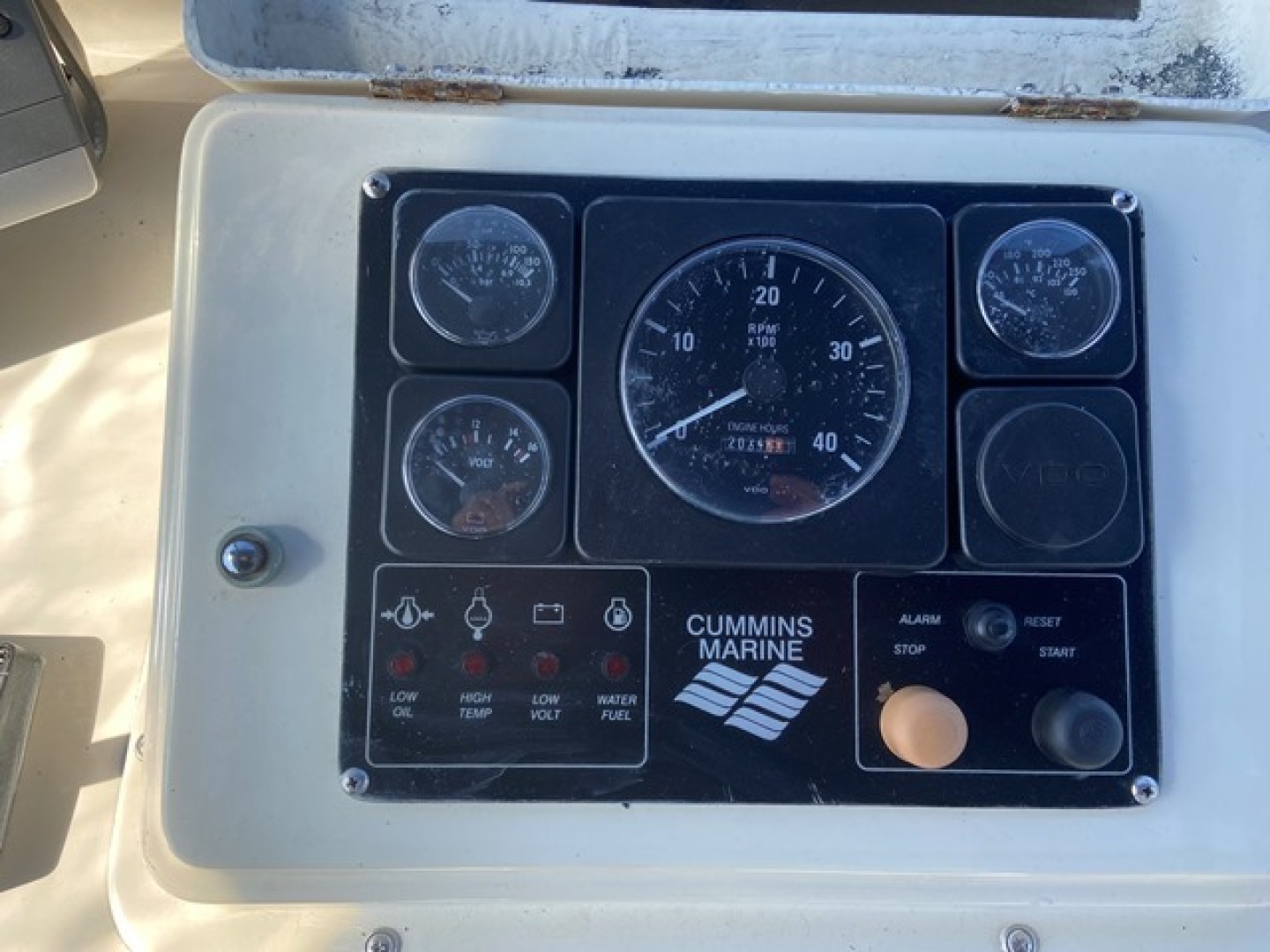 Picure of Apres Sail