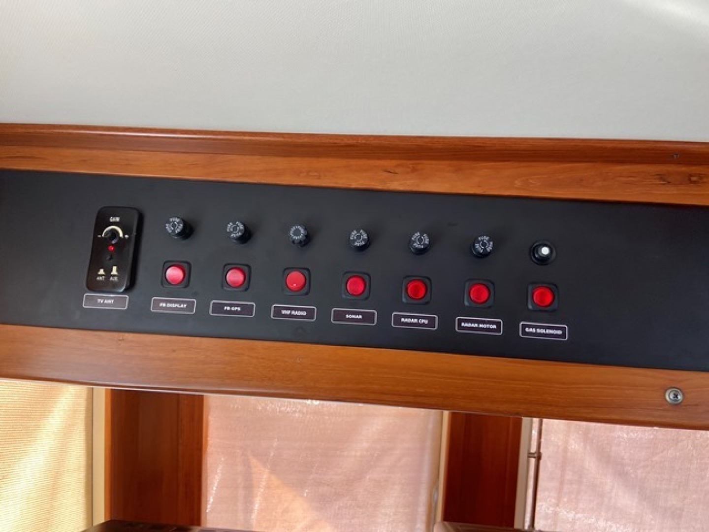 Picure of Apres Sail