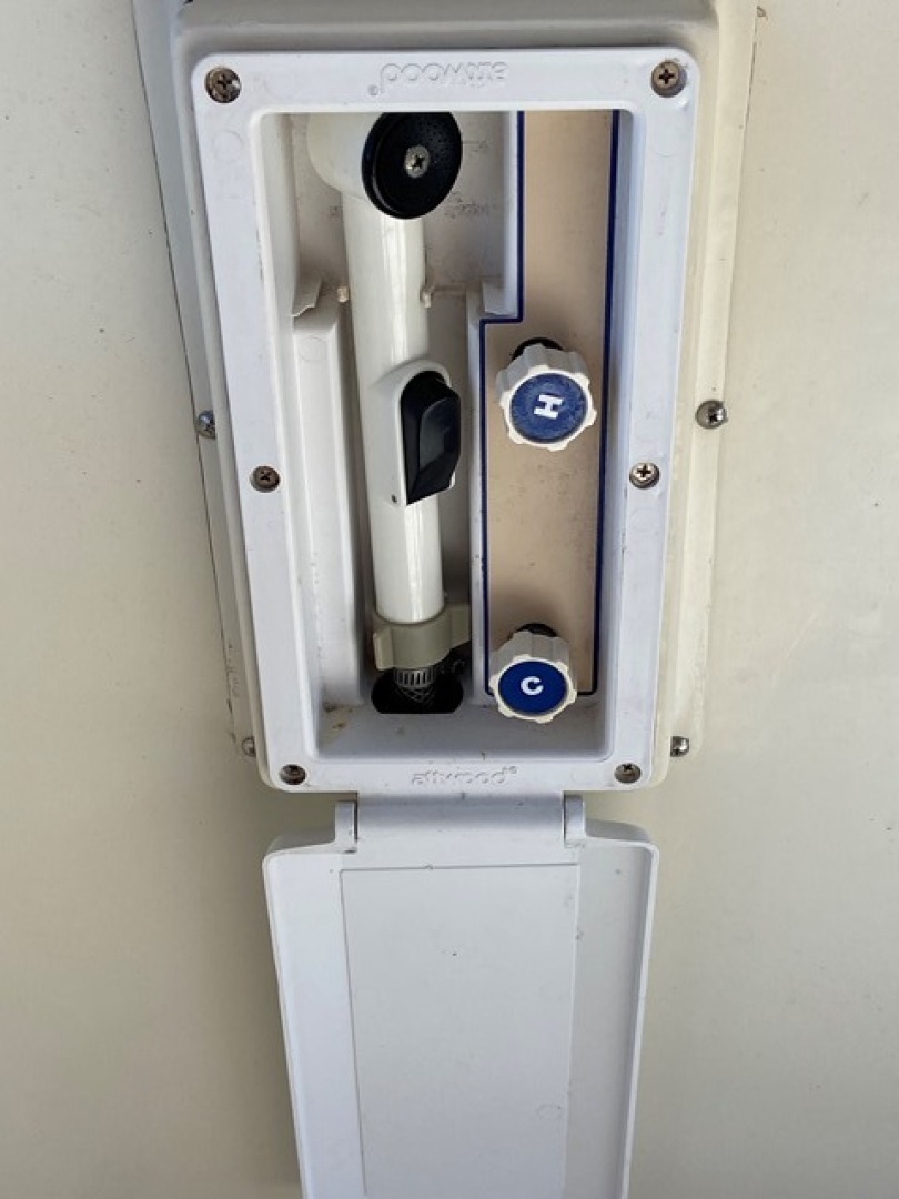 Picure of Apres Sail