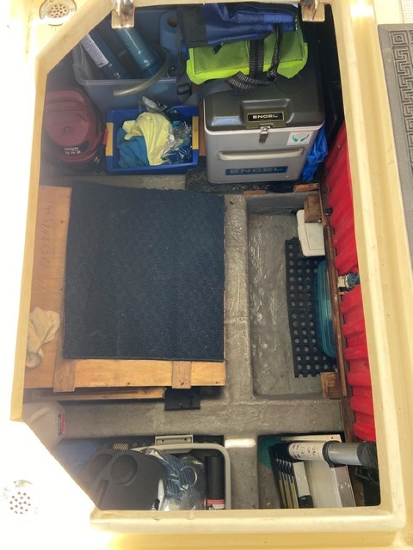 Picure of Apres Sail