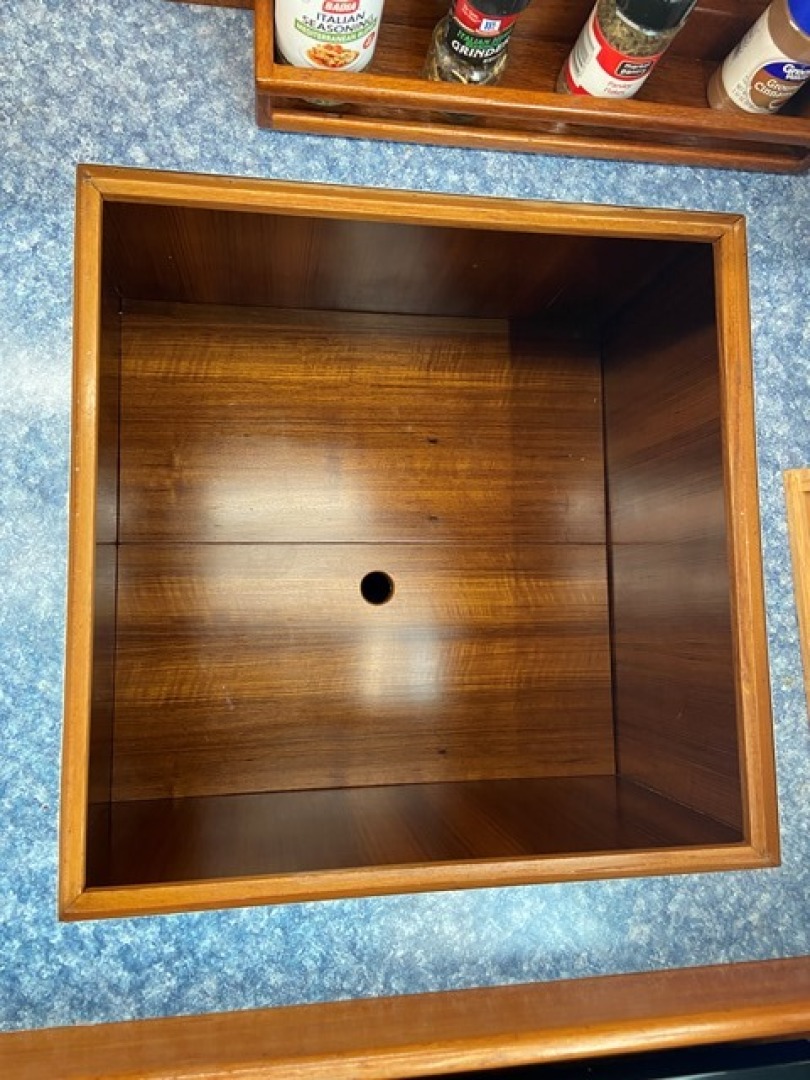 Picure of Apres Sail