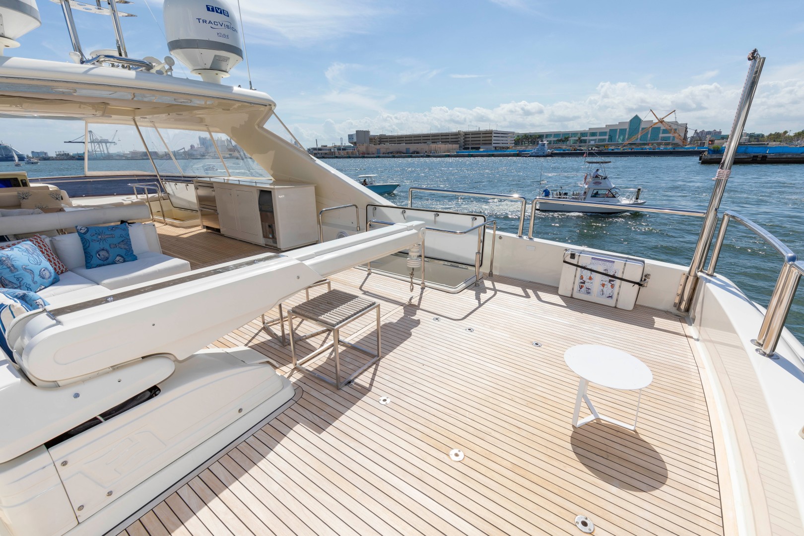 Ferretti 83 - MI RX - Bridge Deck