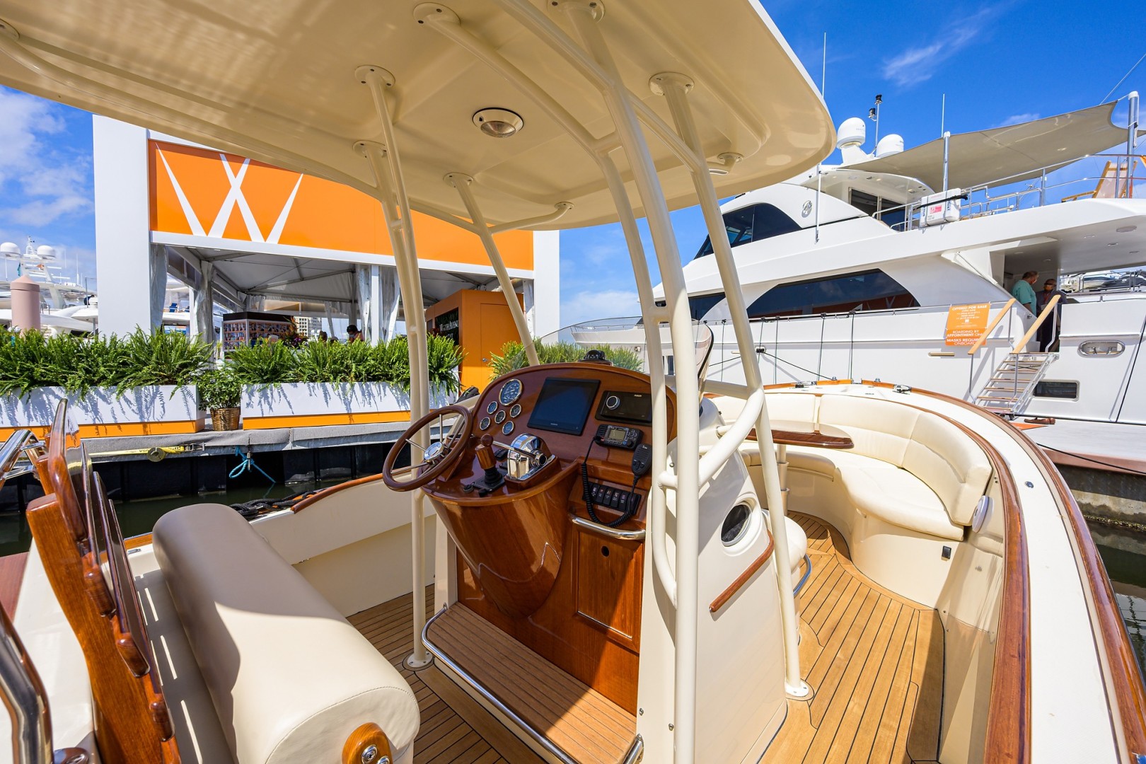 Used Hinckley 29' T29 with TTop For Sale In Florida WORTHY United