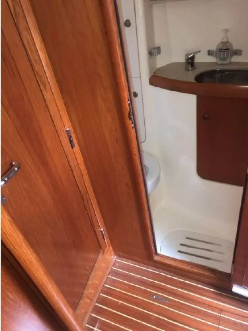 Amoreena  43ft Jeanneau Yacht For Sale Amoreena  43ft Jeanneau Yacht For Sale