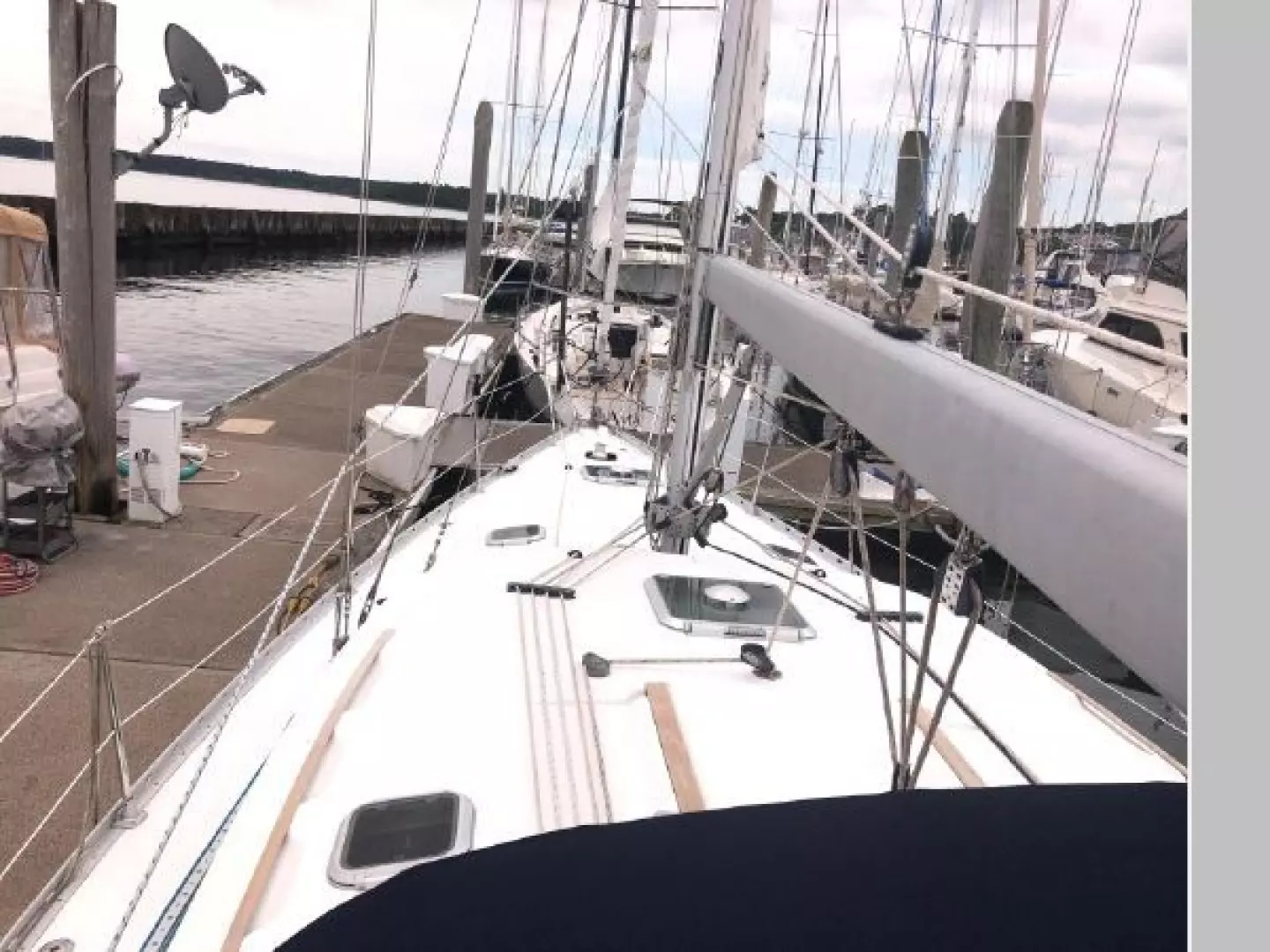 Amoreena  43ft Jeanneau Yacht For Sale Amoreena  43ft Jeanneau Yacht For Sale