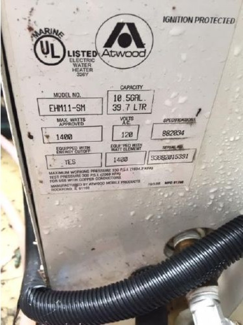 33ft 2005 Larson Yacht For Sale Brewer Yacht Sales
