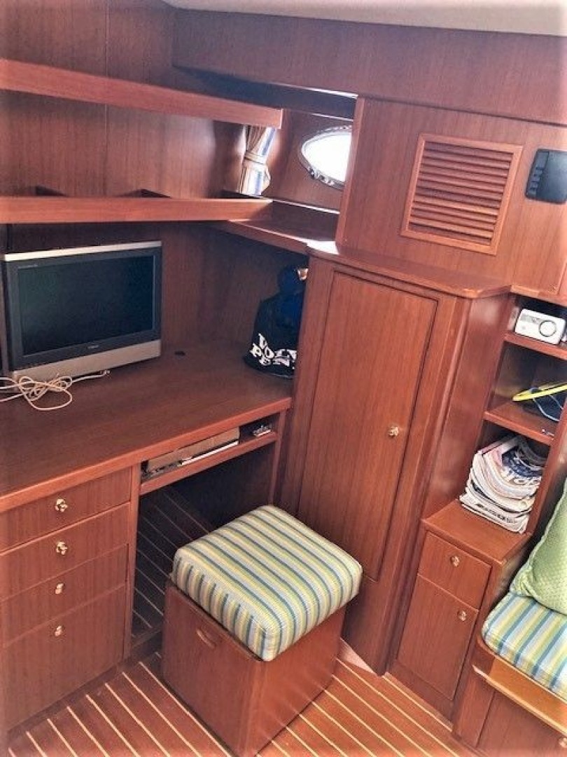 Bout Time 44ft Island Pilot Yacht For Sale