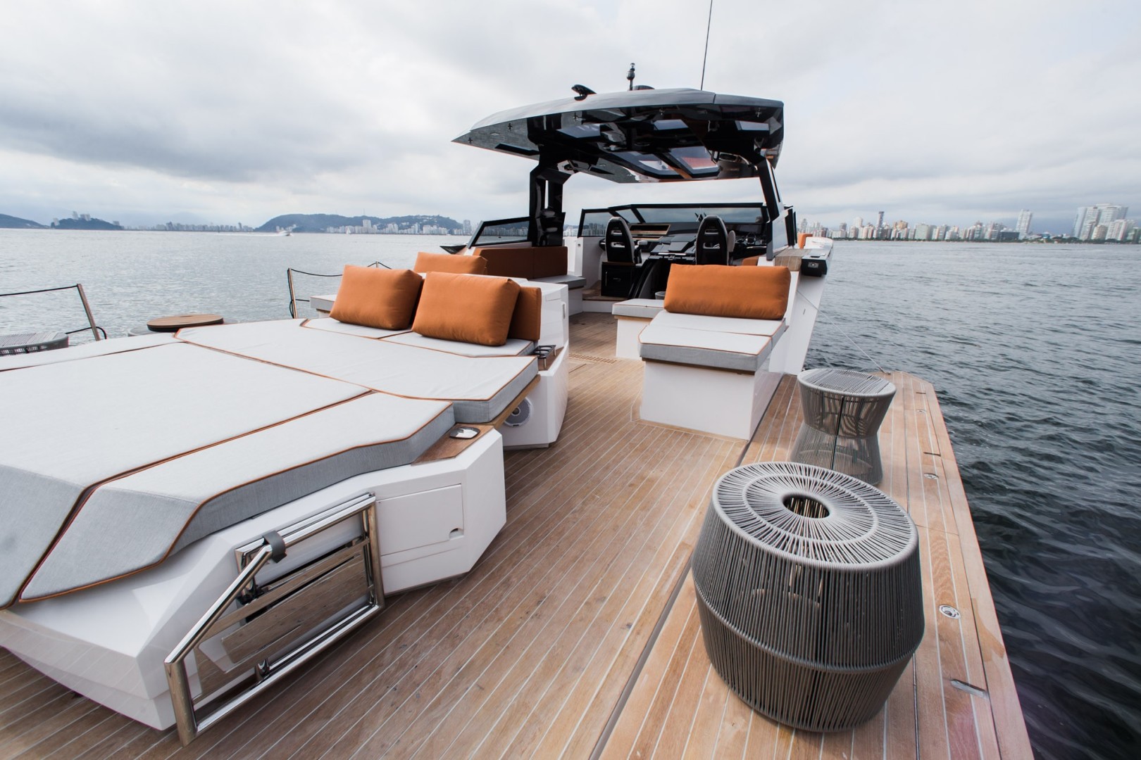 Ocean 55 - Sunpads