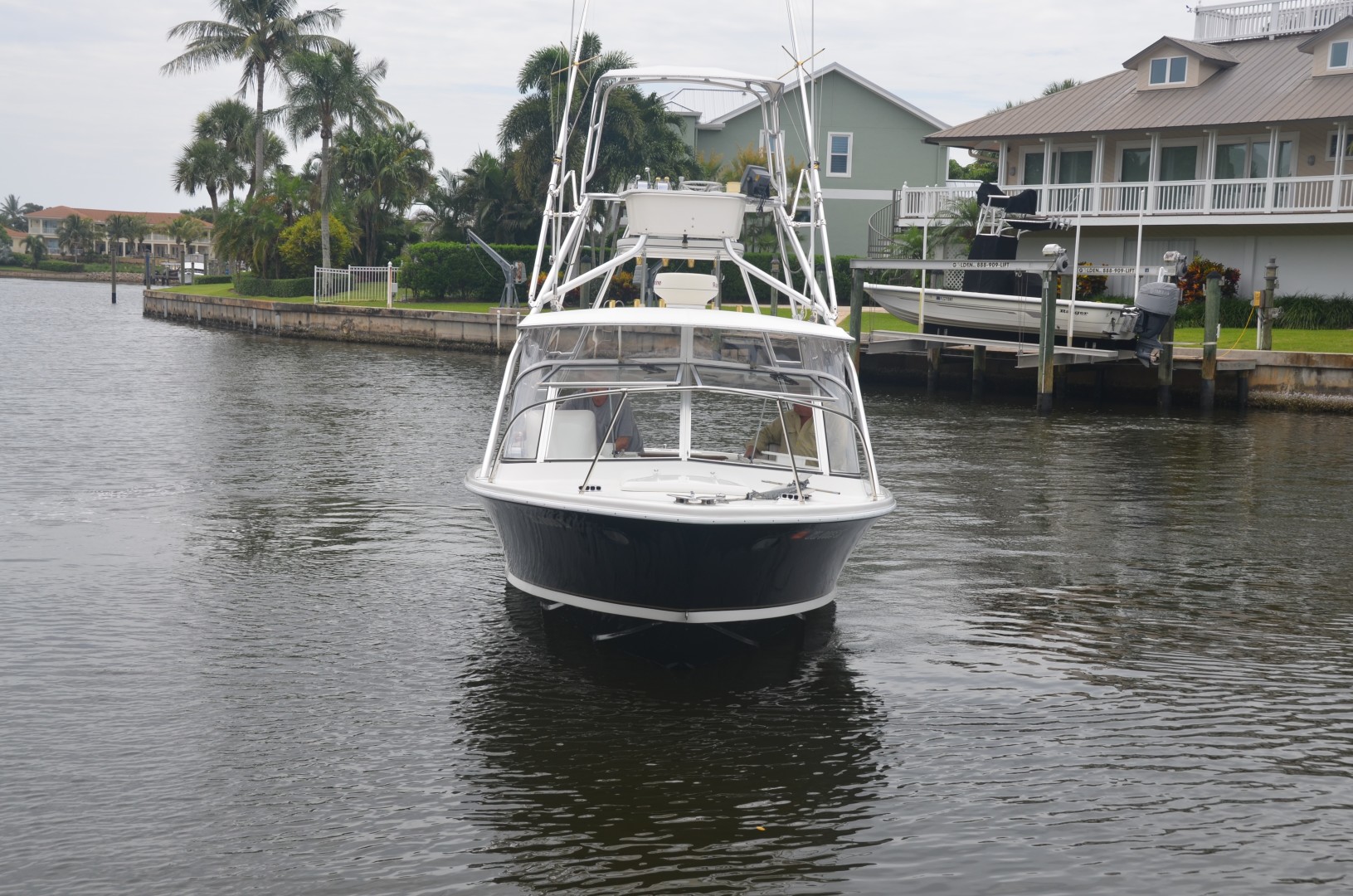 Bertram 25 - Favor - Exterior Profile