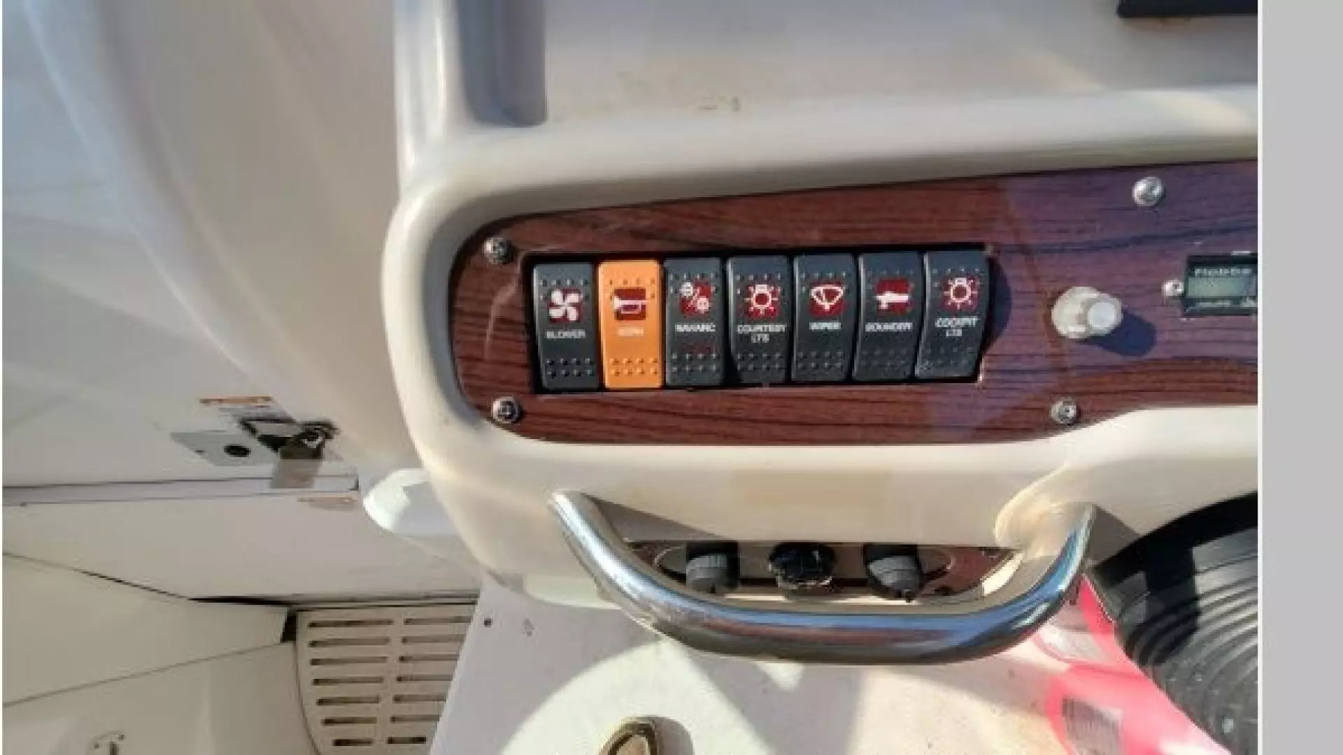 King Friday 28ft Chaparral Yacht For Sale King Friday 28ft Chaparral Yacht For Sale