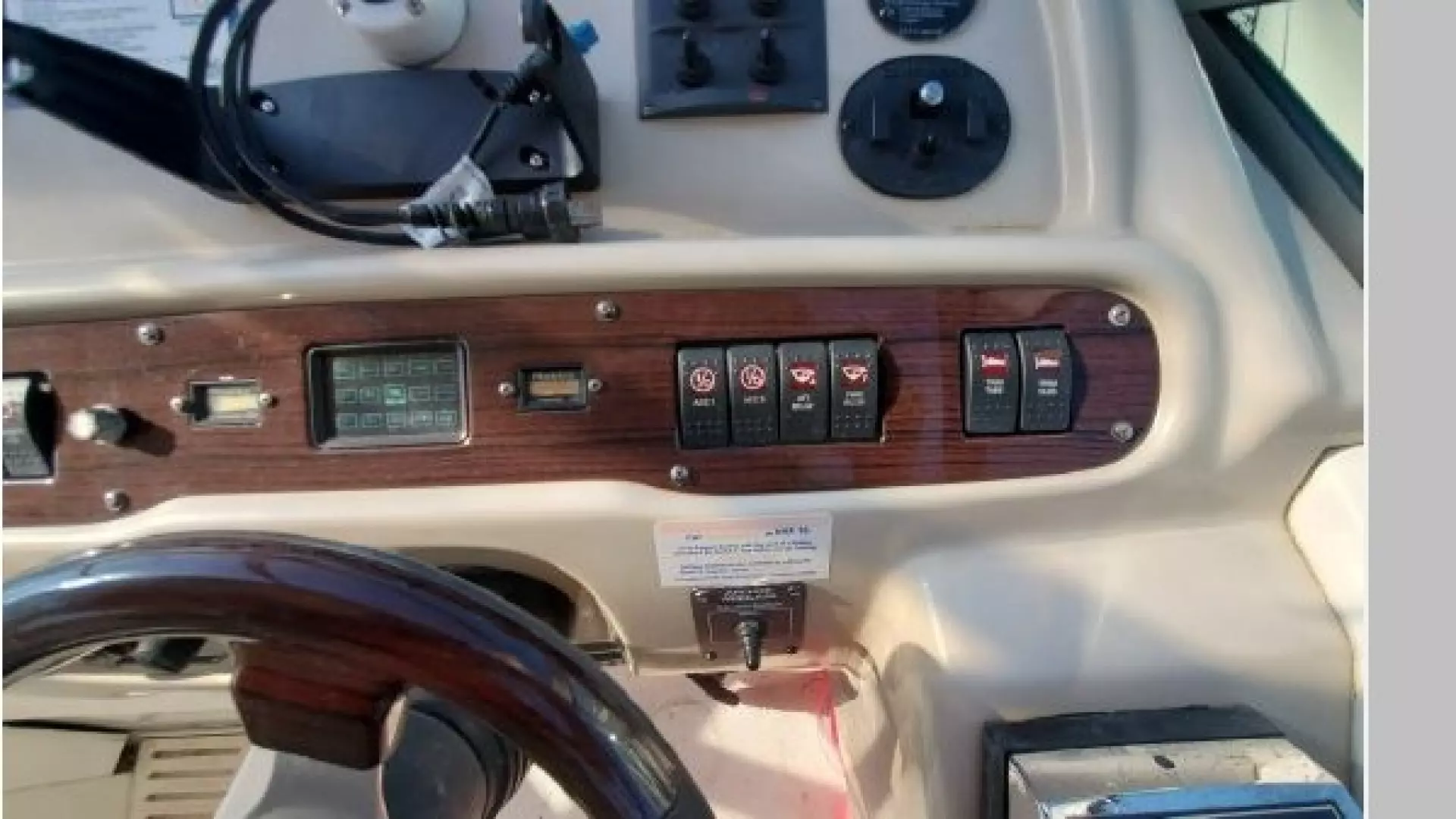 King Friday 28ft Chaparral Yacht For Sale King Friday 28ft Chaparral Yacht For Sale