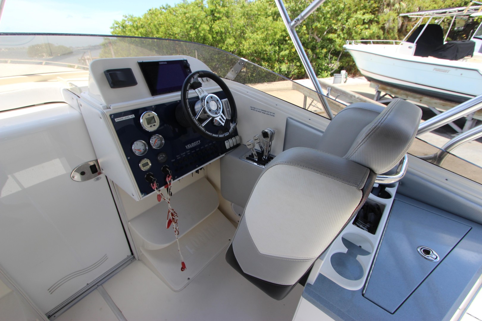 30ft Velocity Yacht For Sale