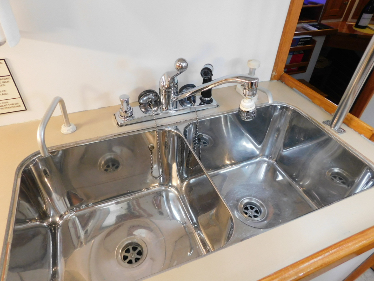 Picure of Sail La Vie