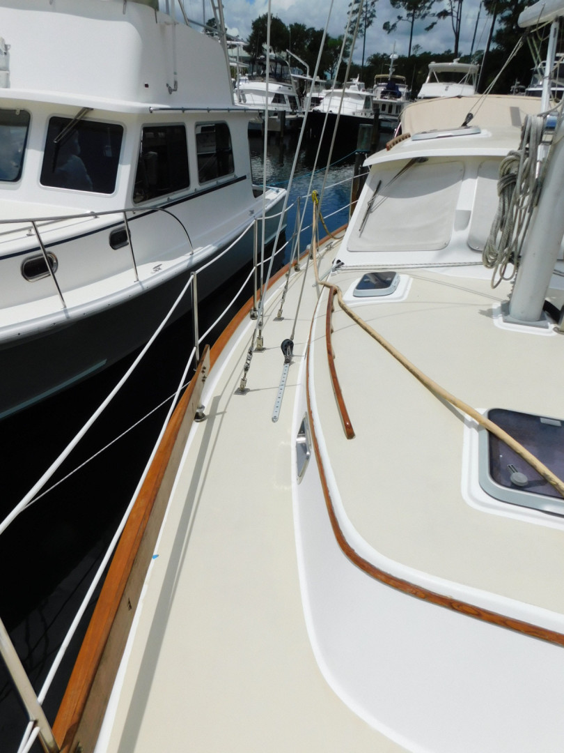 Picure of Sail La Vie