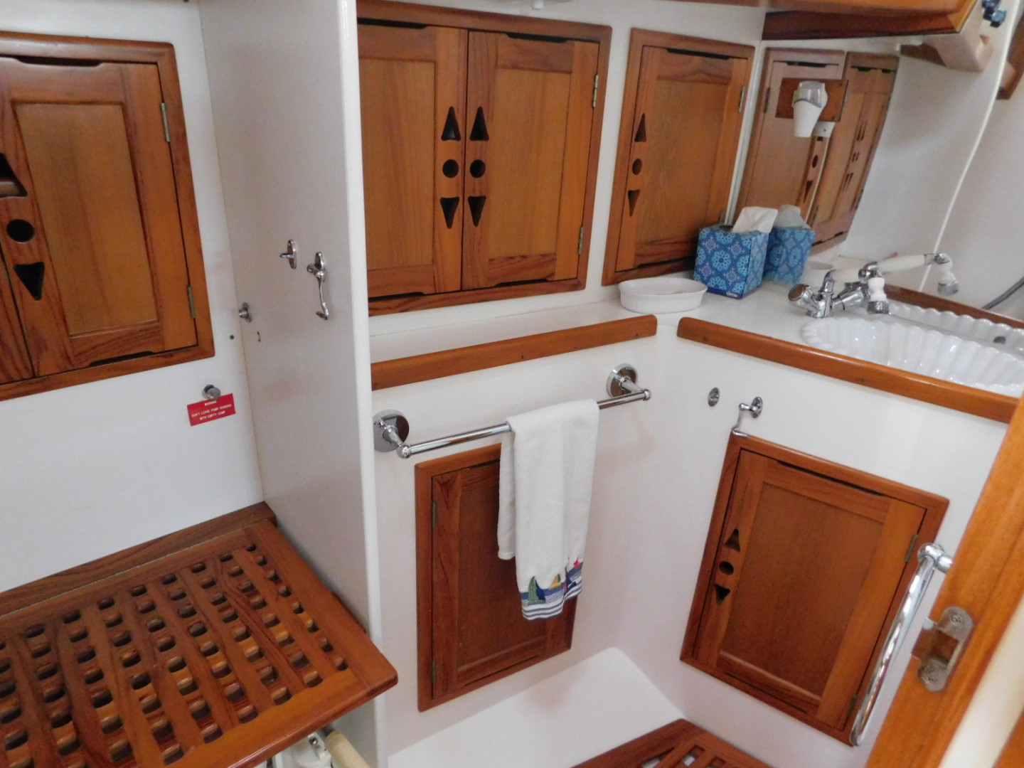 Picure of Sail La Vie