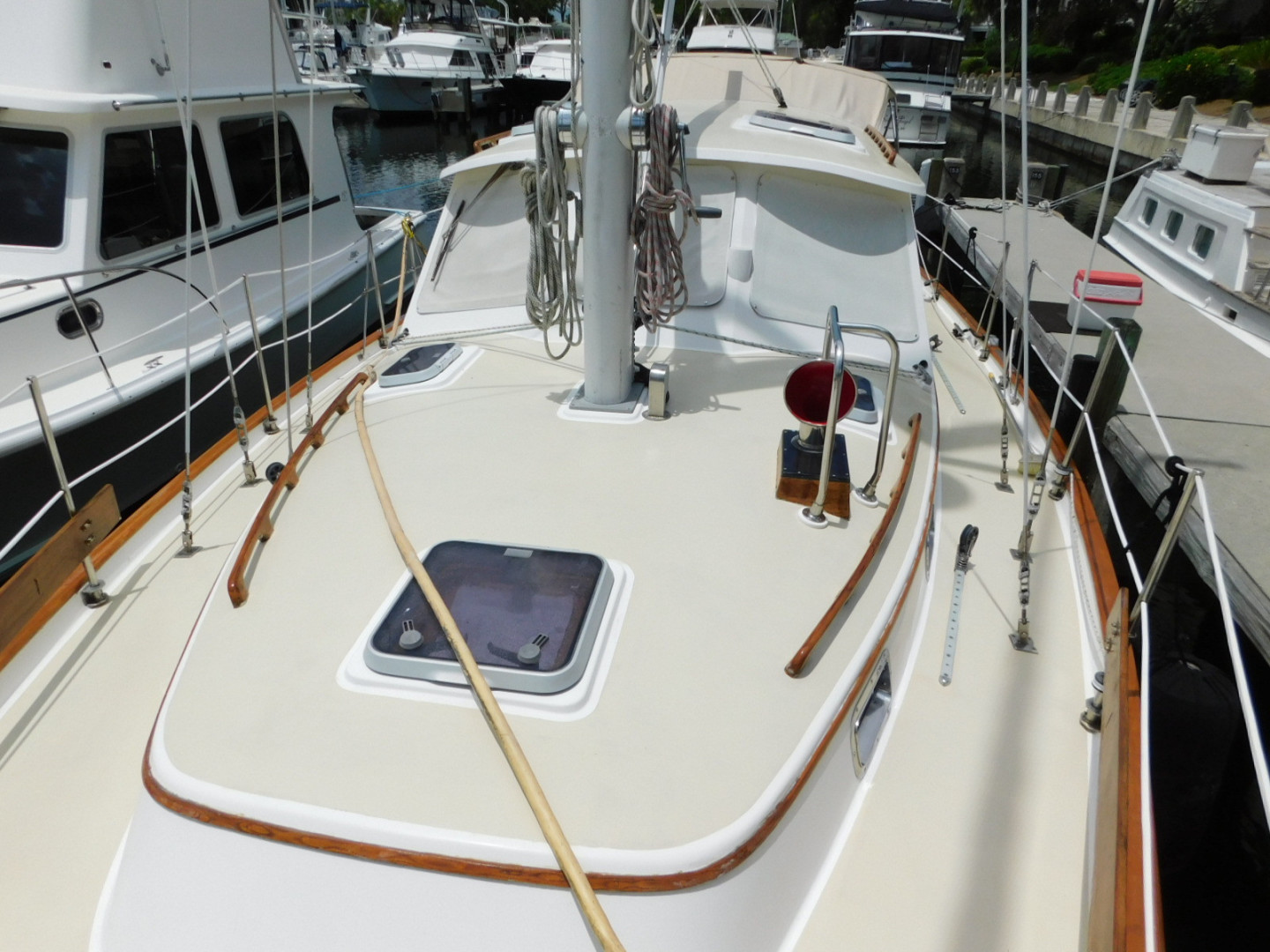 Picure of Sail La Vie