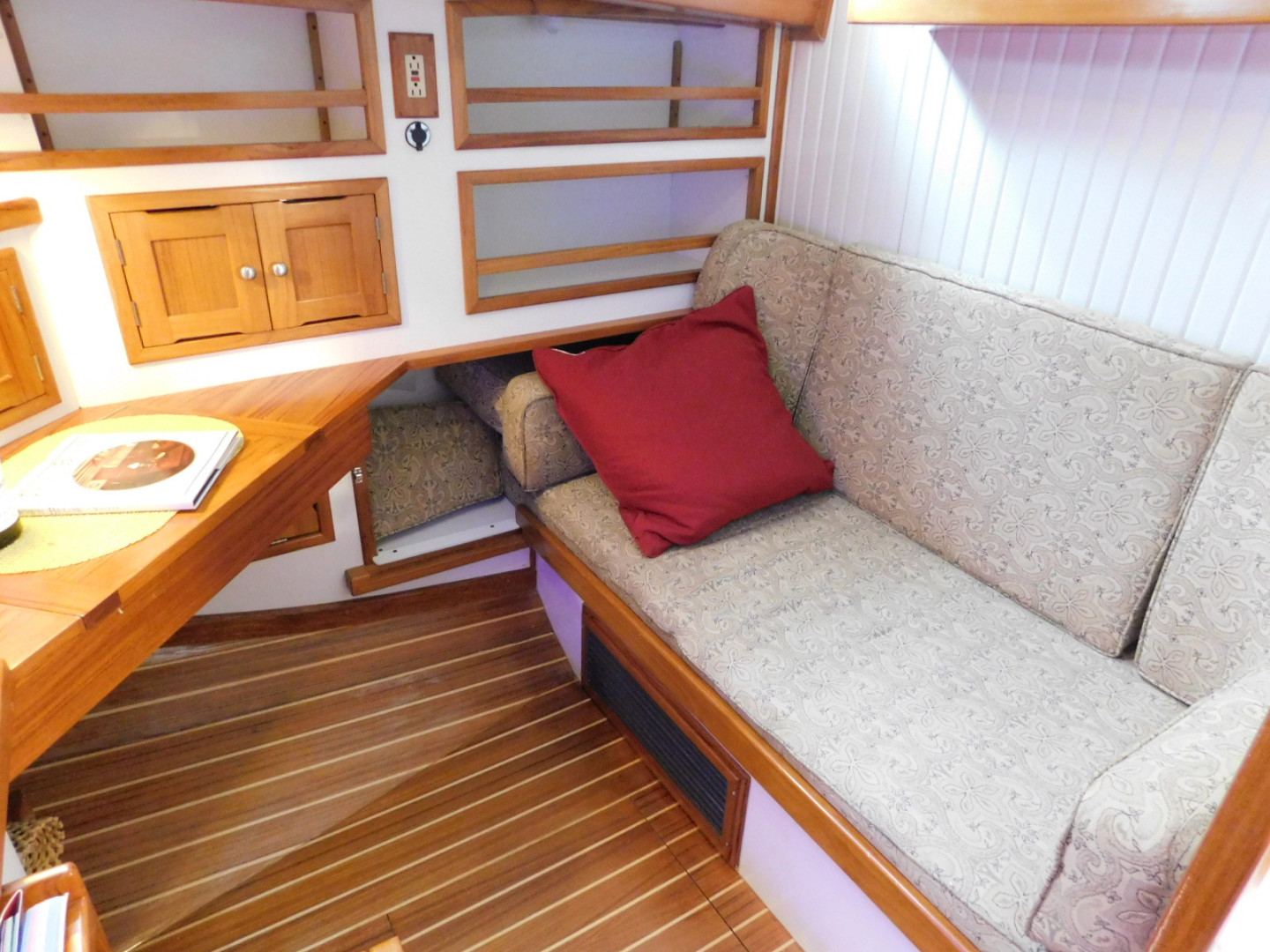 Picure of Sail La Vie