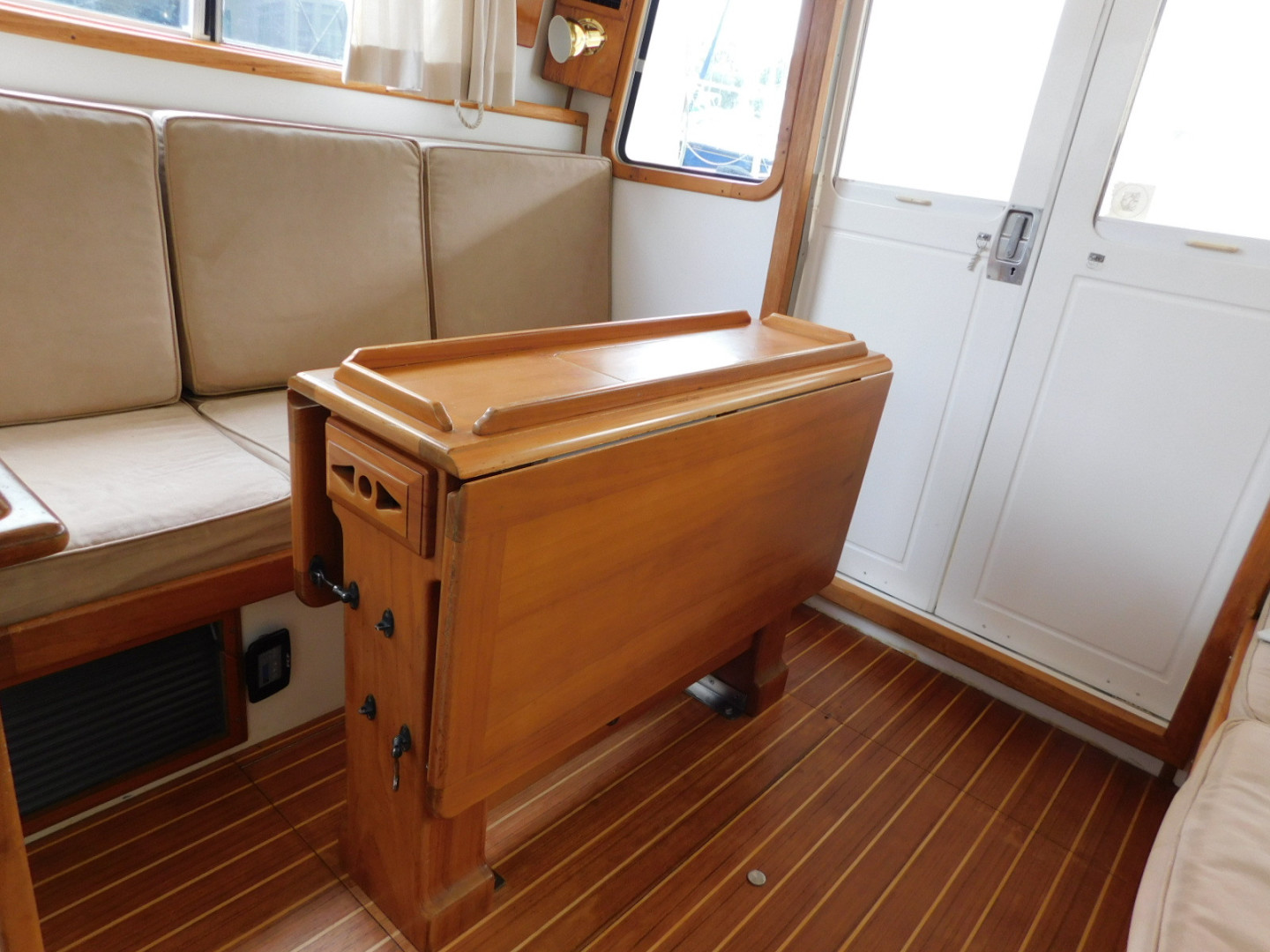 Picure of Sail La Vie