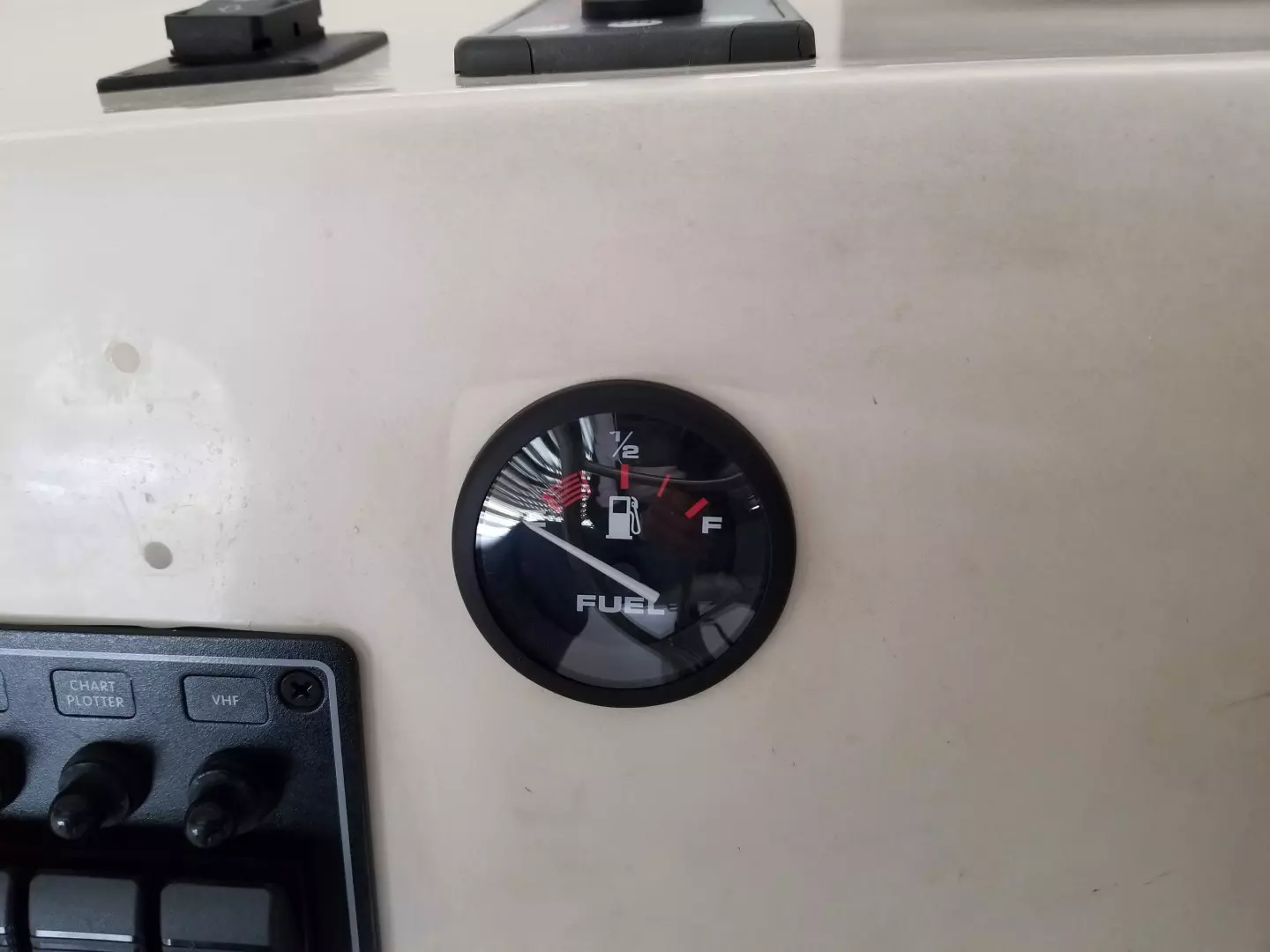 Harbor Master 375 Yacht For Sale