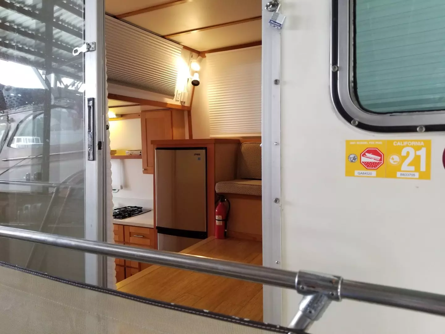 Harbor Master 375 Yacht For Sale