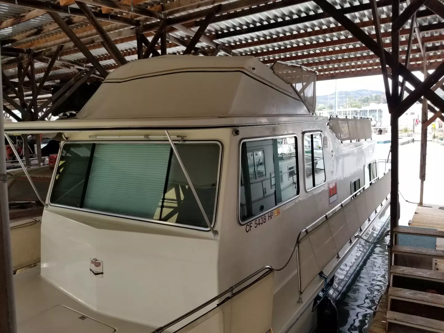 Harbor Master 375 Yacht For Sale