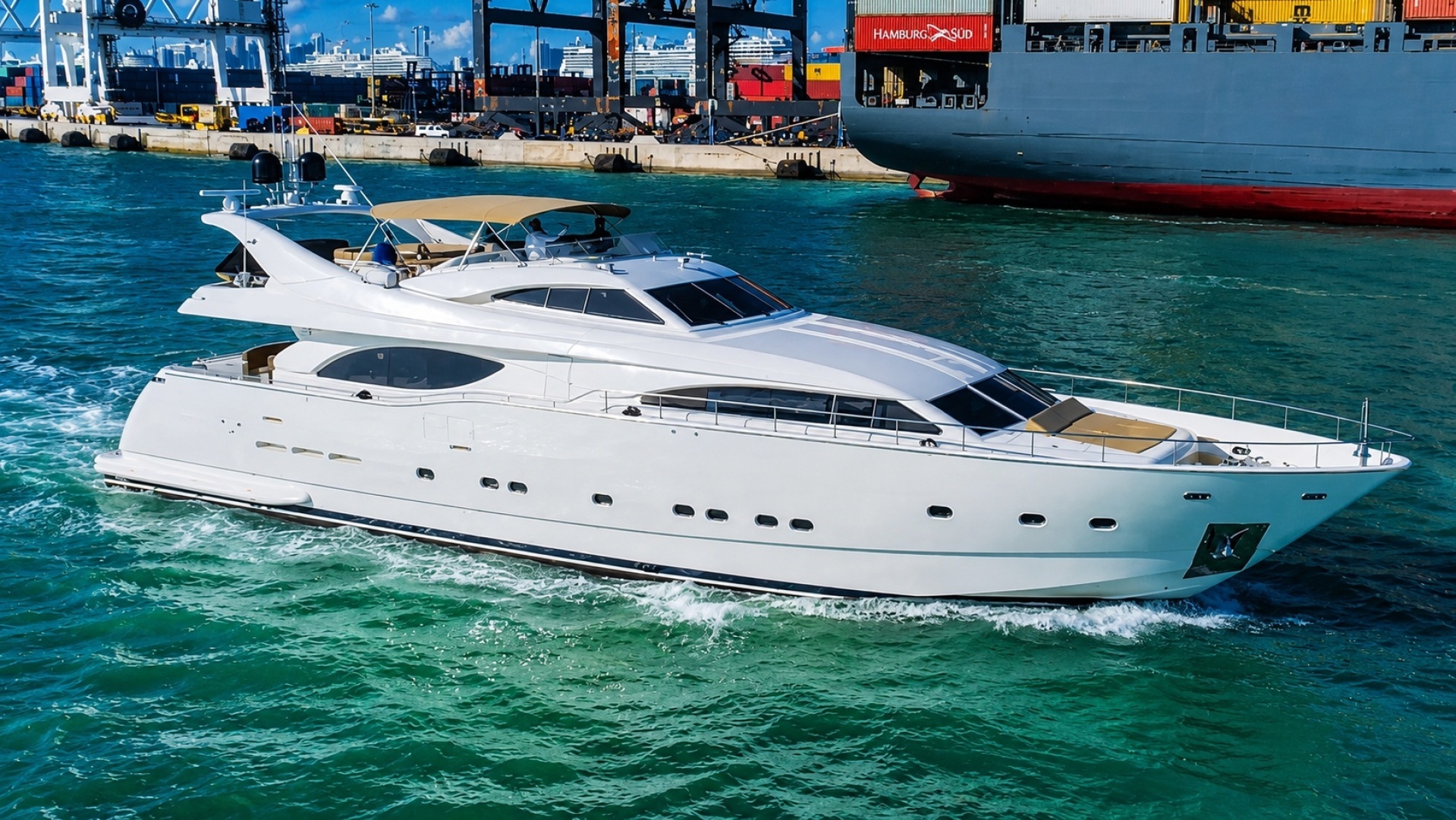 Ferretti Yachts Custom Line 94