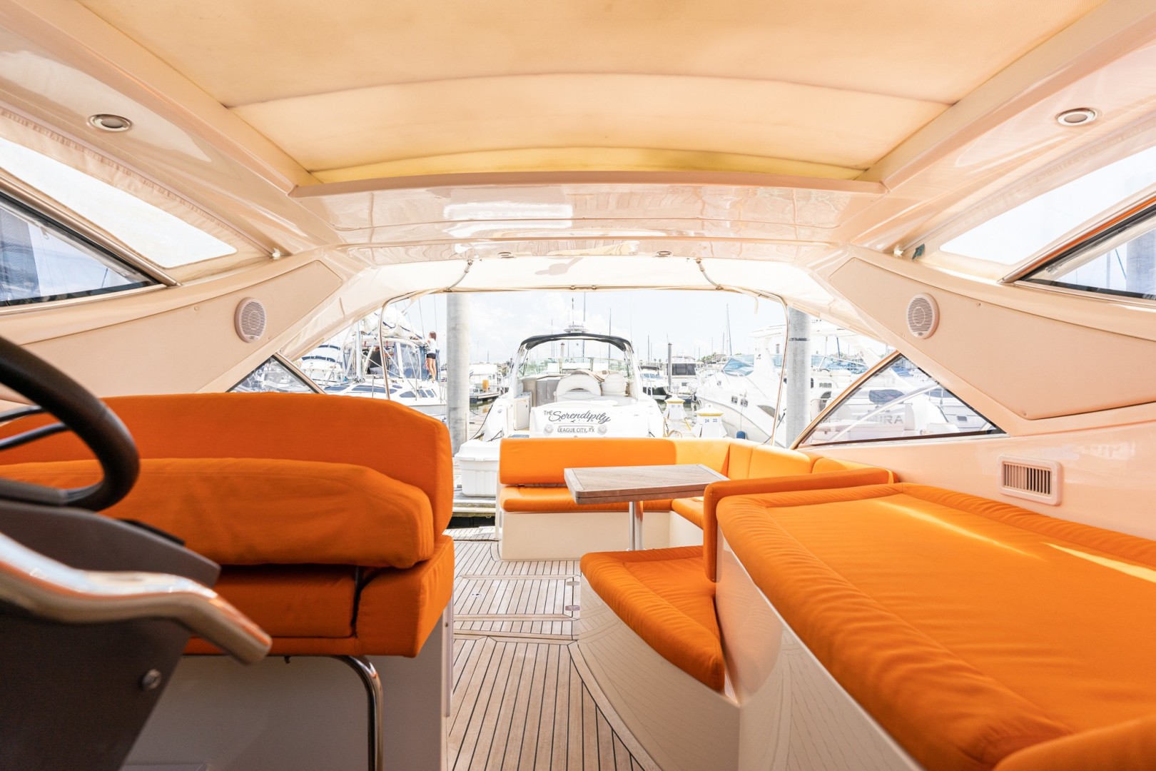 40' Azimut 40 Atlantis for Sale Motor Yachts Lets Dance Curtis