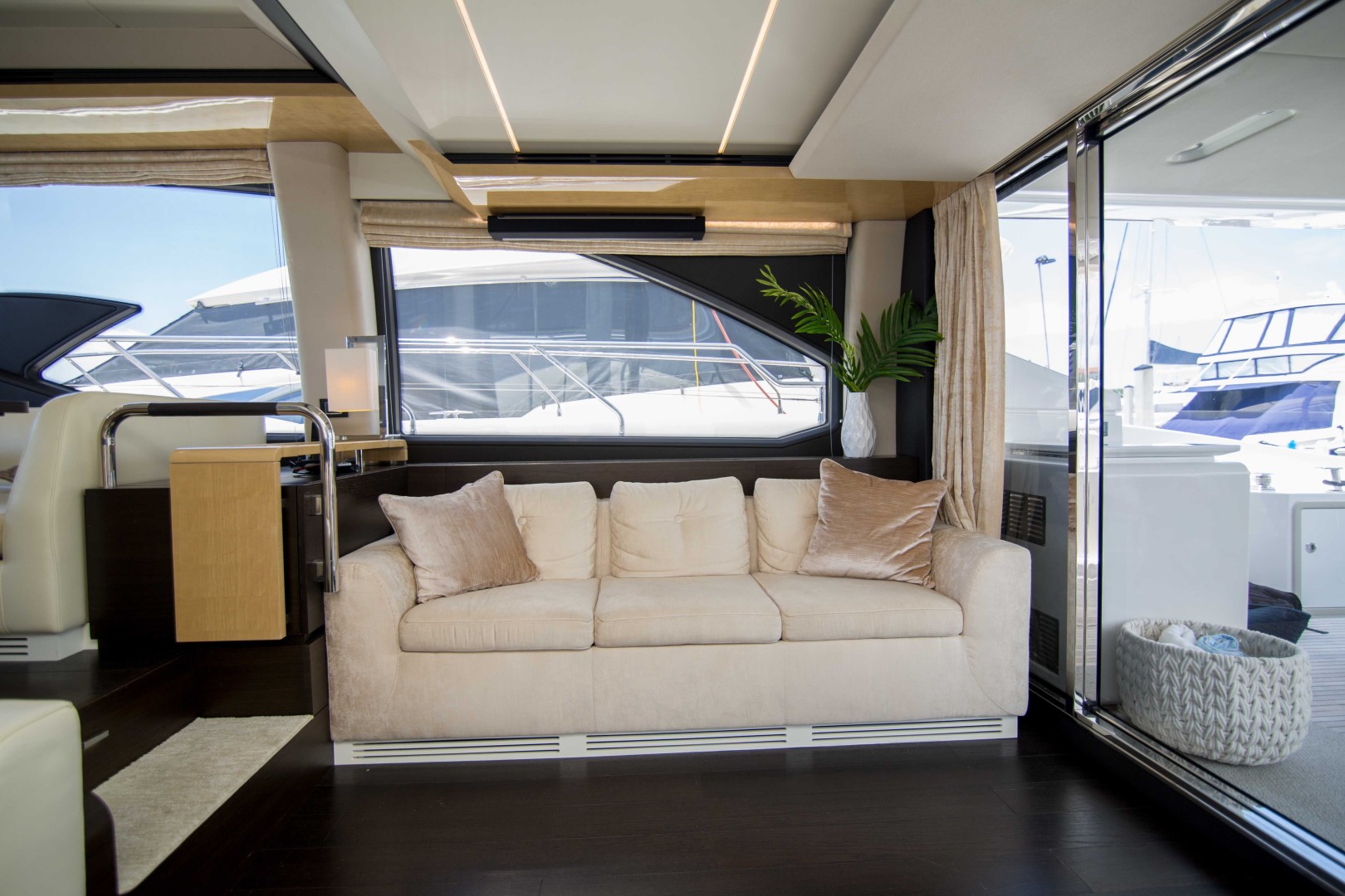 Azimut 66 - Lady M - Salon