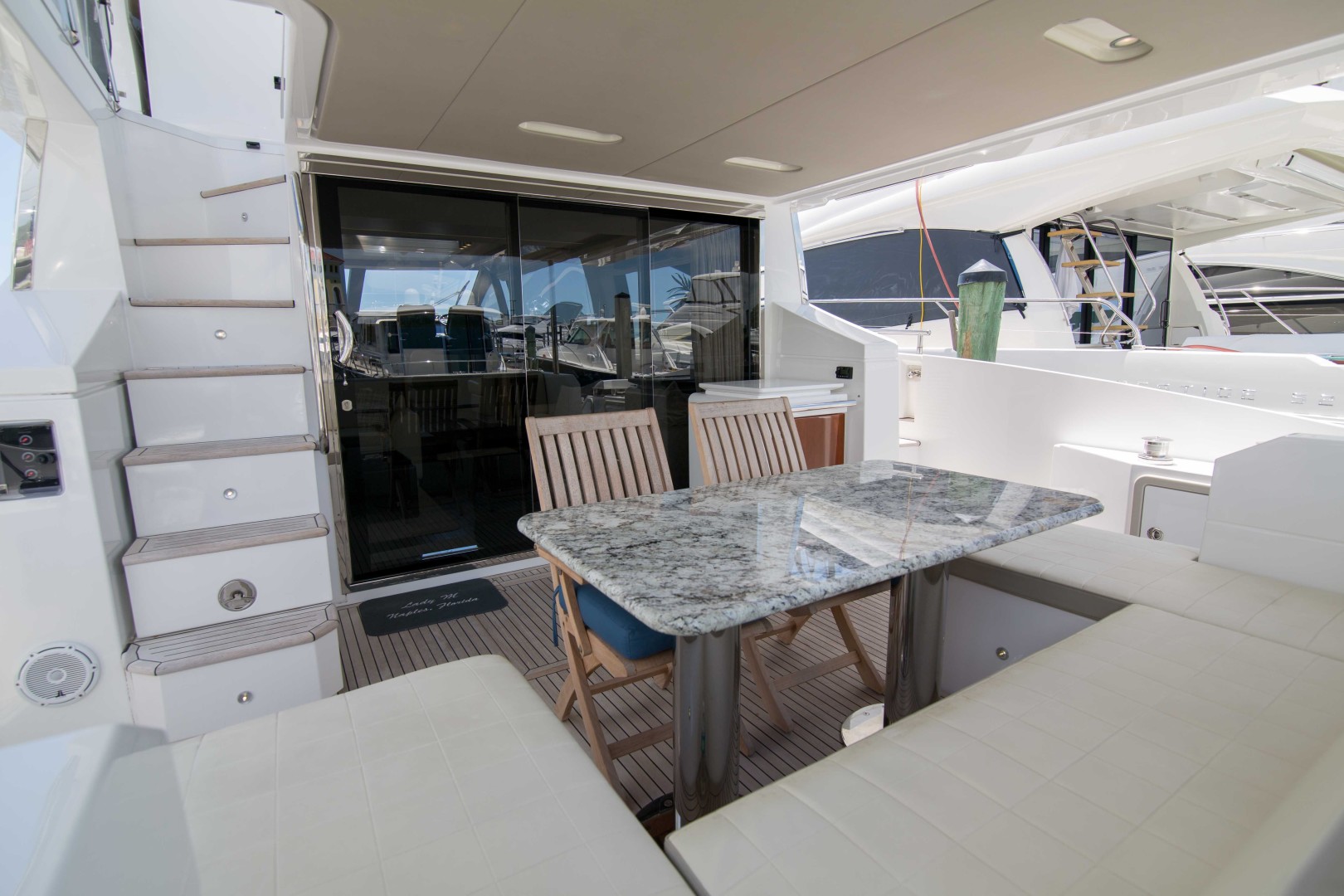 Azimut 66 - Lady M - Aft Deck